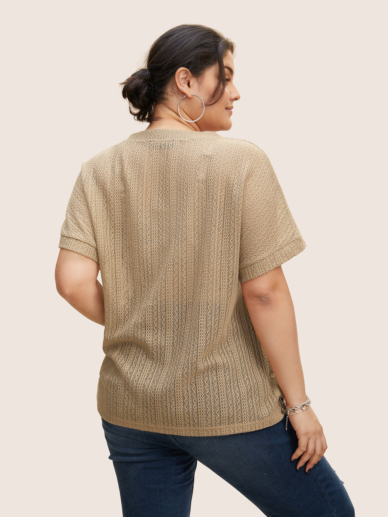 

Plus Size Texture Slit Side Patched Pocket T-shirt Tan V-neck Short sleeve Resort Jersey Tops