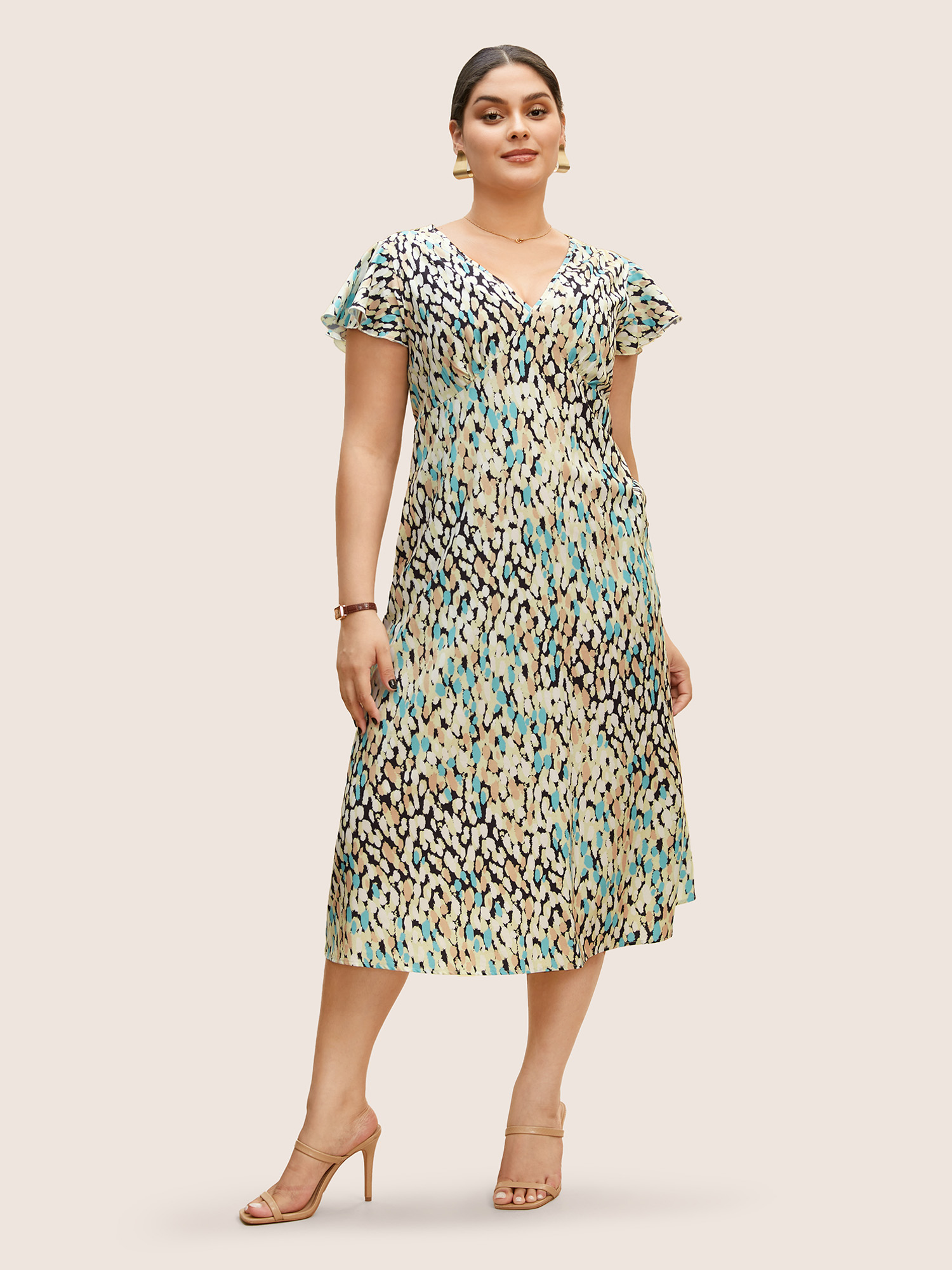Plus Size V Neck Allover Print Ruffle Cap Sleeve Dress LightBlue Women Ruffles V-neck Cap Sleeve Curvy BloomChic 18-20/2X 