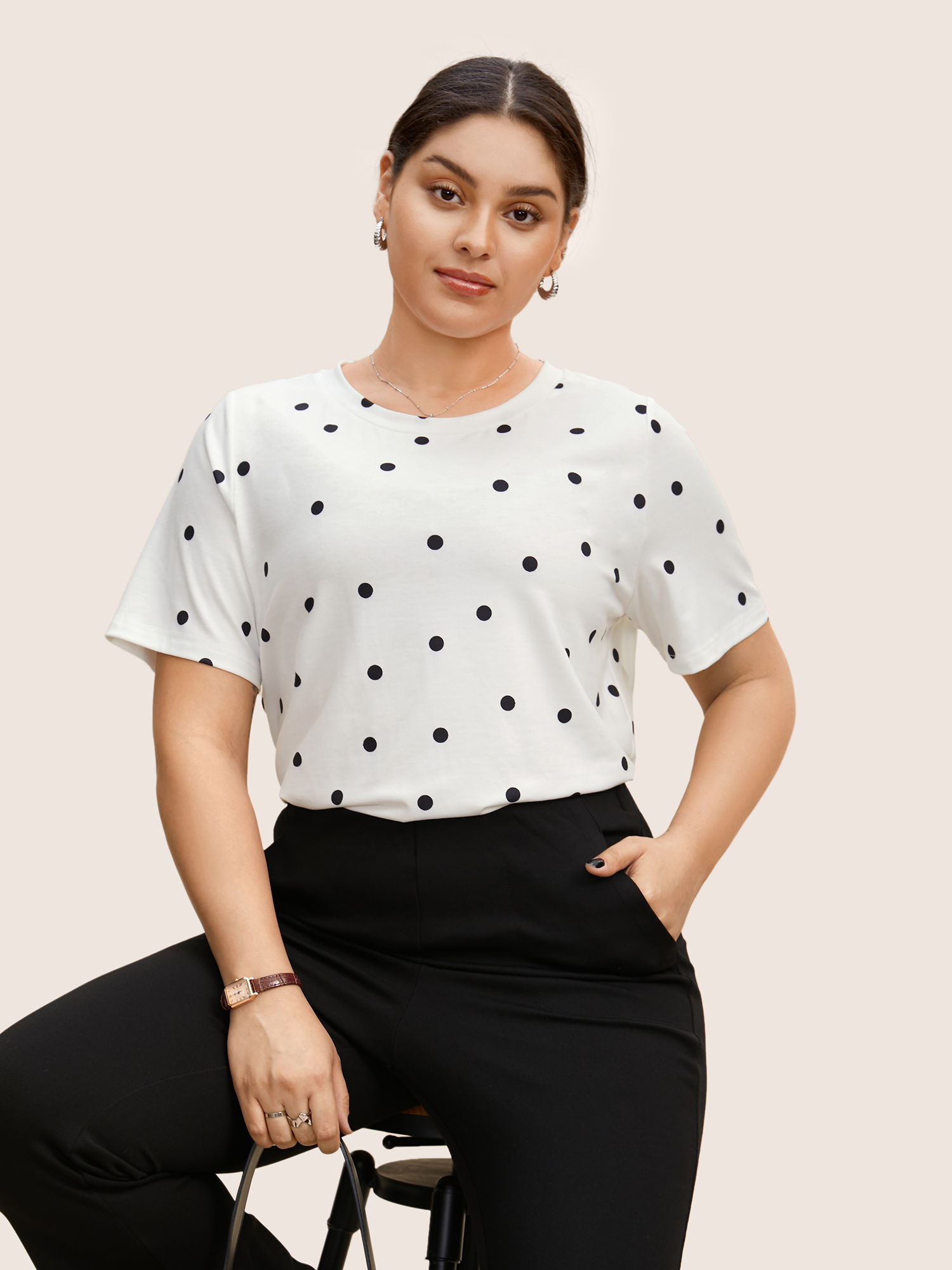 

Plus Size Round Neck Polka Dot Contrast T-shirt Originalwhite Women At the Office Contrast Round Neck Work T-shirts BloomChic