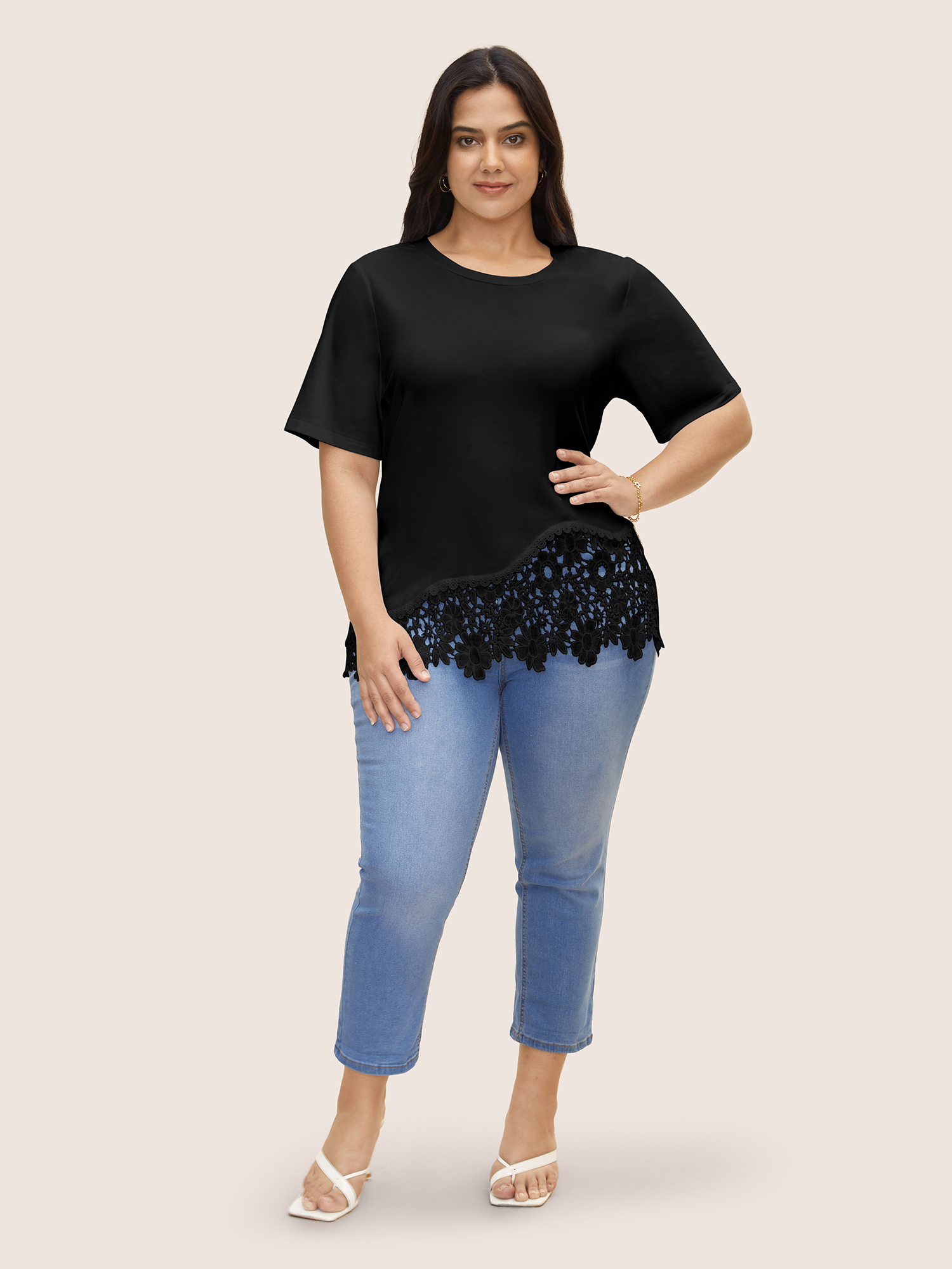 

Plus Size Crew Neck Flower Lace Patchwork T-shirt Black Women Elegant Patchwork Round Neck Everyday T-shirts BloomChic