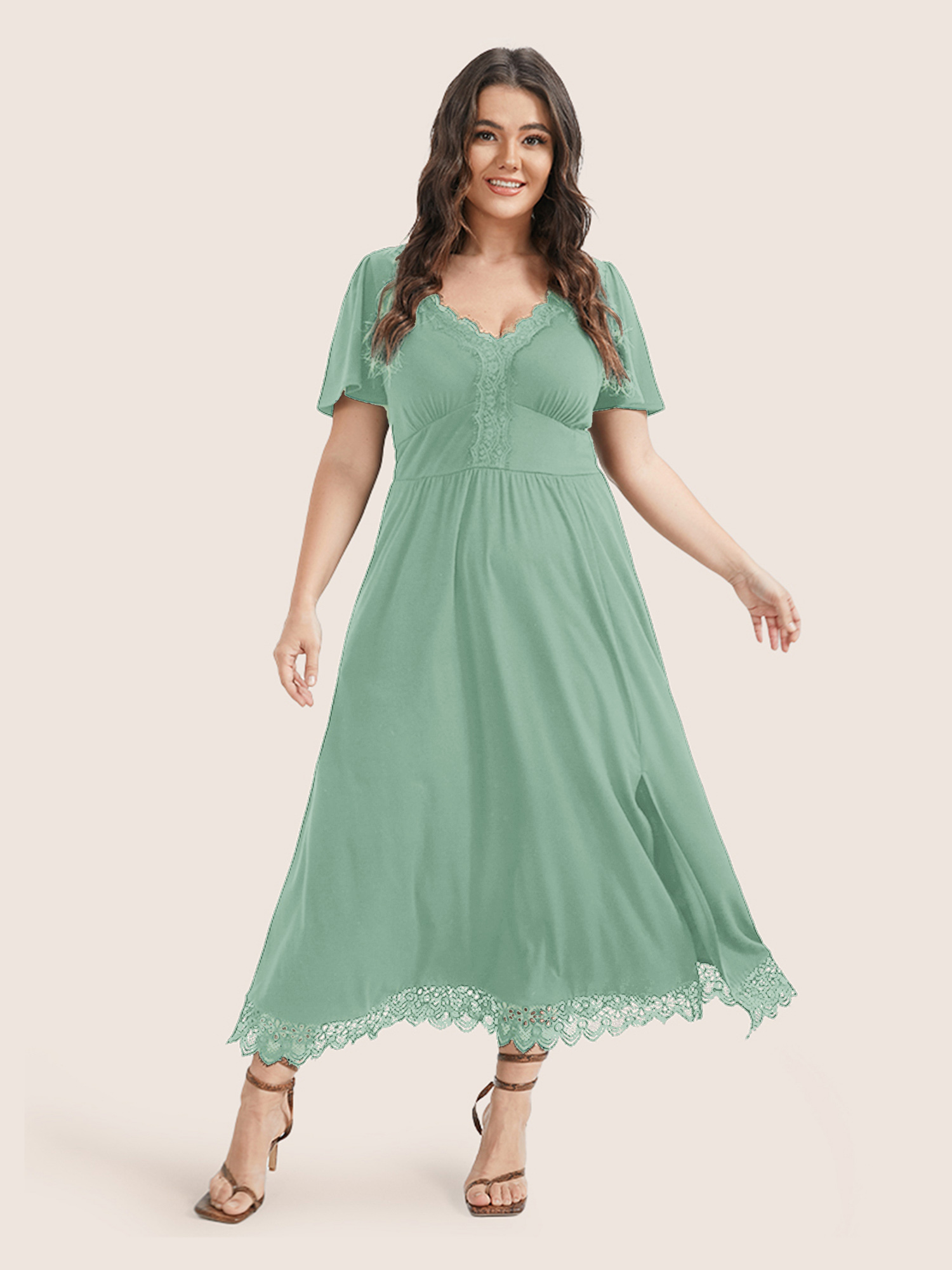 

Plus Size Solid Pocket Contrast Lace Split Maxi Dress Sage Women Patchwork V-neck Short sleeve Curvy Long Dress BloomChic