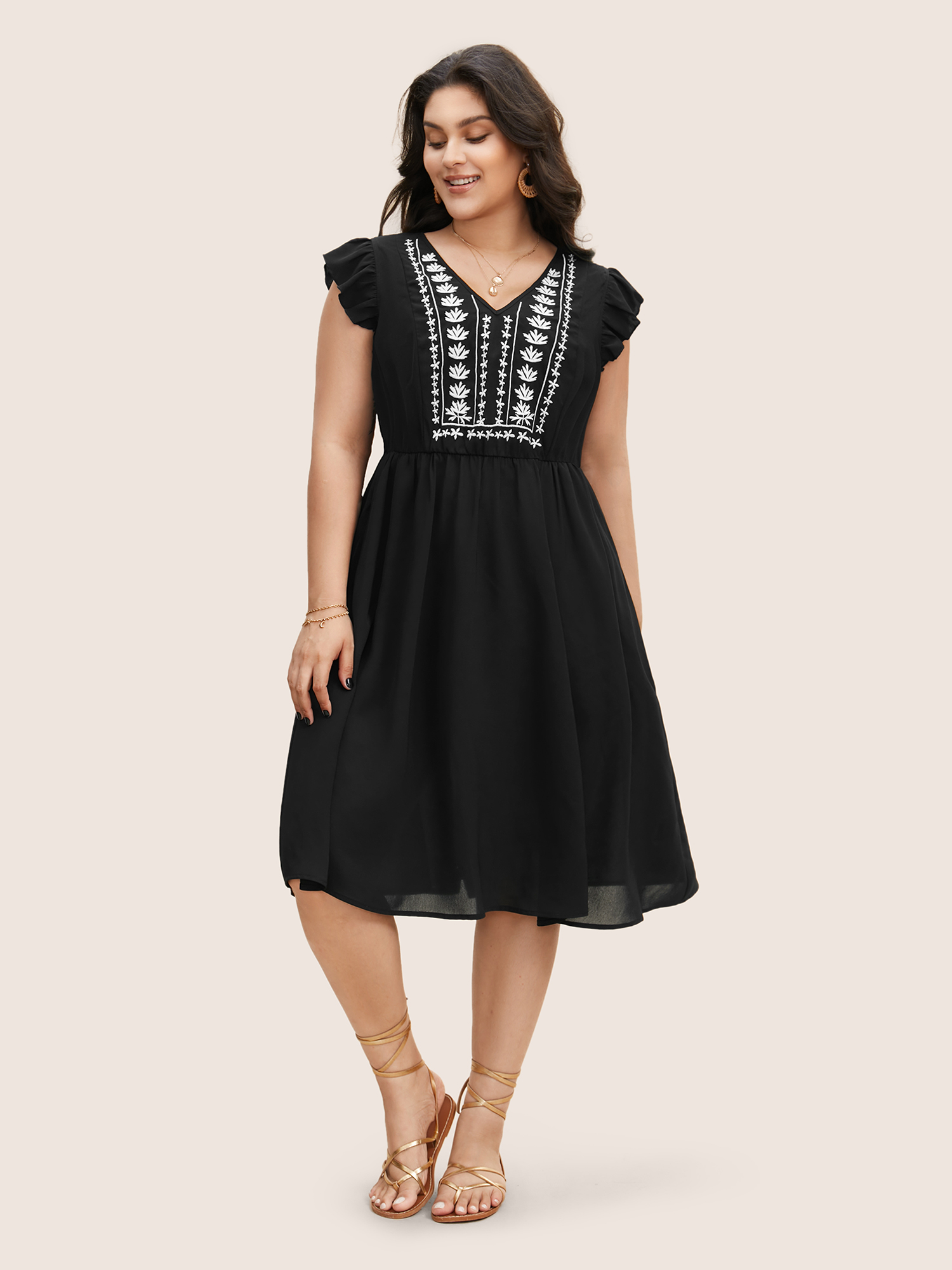 Plus Size Floral Embroidered V Neck Ruffle Cap Sleeve Dress Black Women Embroidered V-neck Cap Sleeve Curvy BloomChic 12/L 