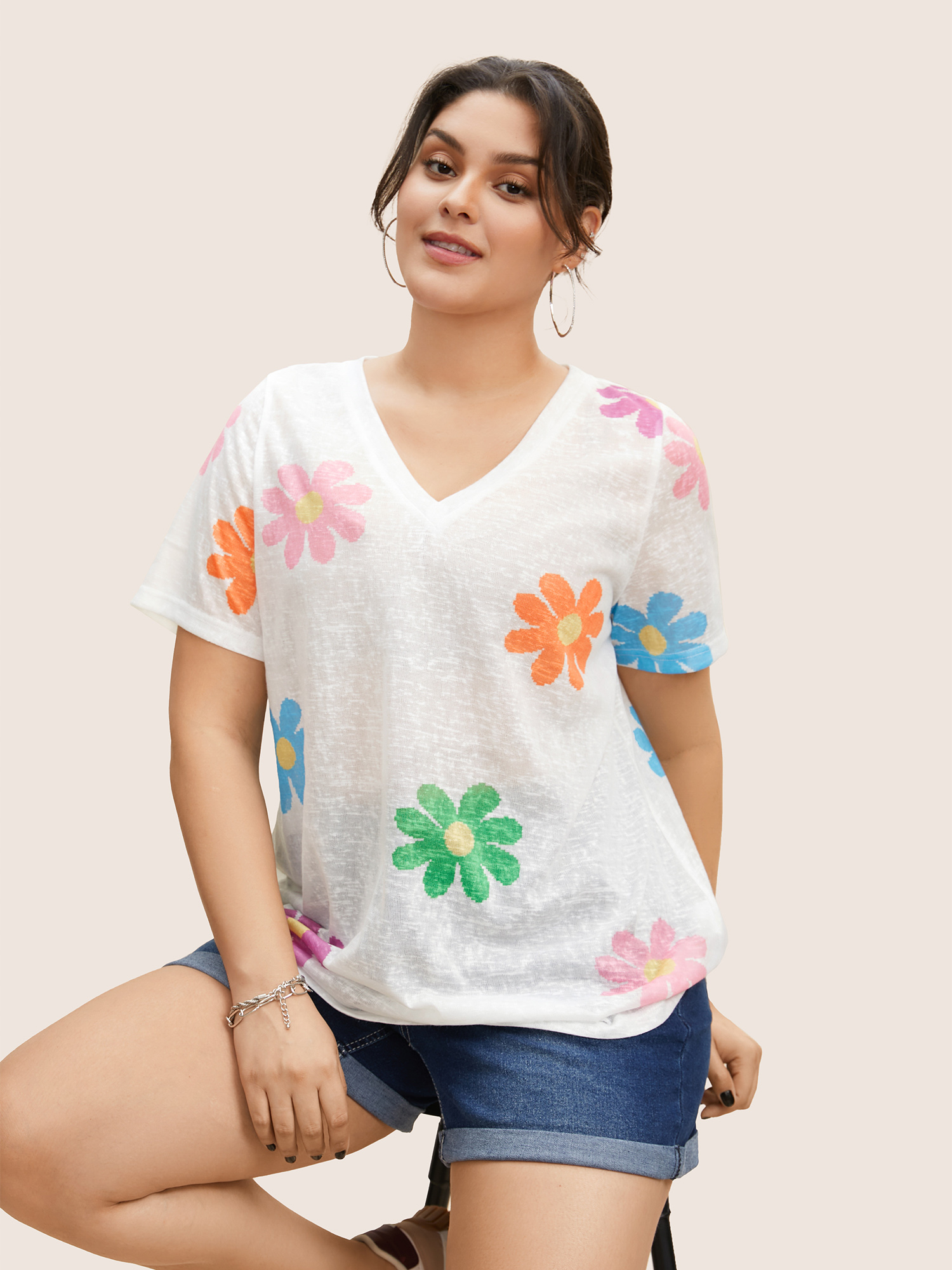 

Plus Size Colored Floral V Neck See Through T-shirt WhiteSmoke Women Casual See through Art&design V-neck Everyday T-shirts BloomChic