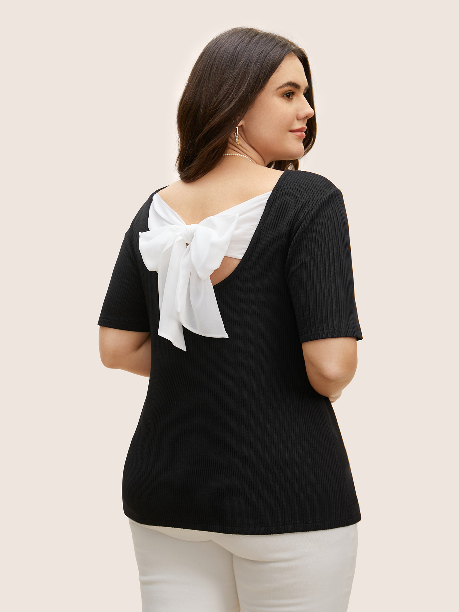 

Plus Size Round Neck Contrast Back Tie Knot T-shirt Black Women Elegant Tie knot Round Neck Bodycon Everyday T-shirts BloomChic