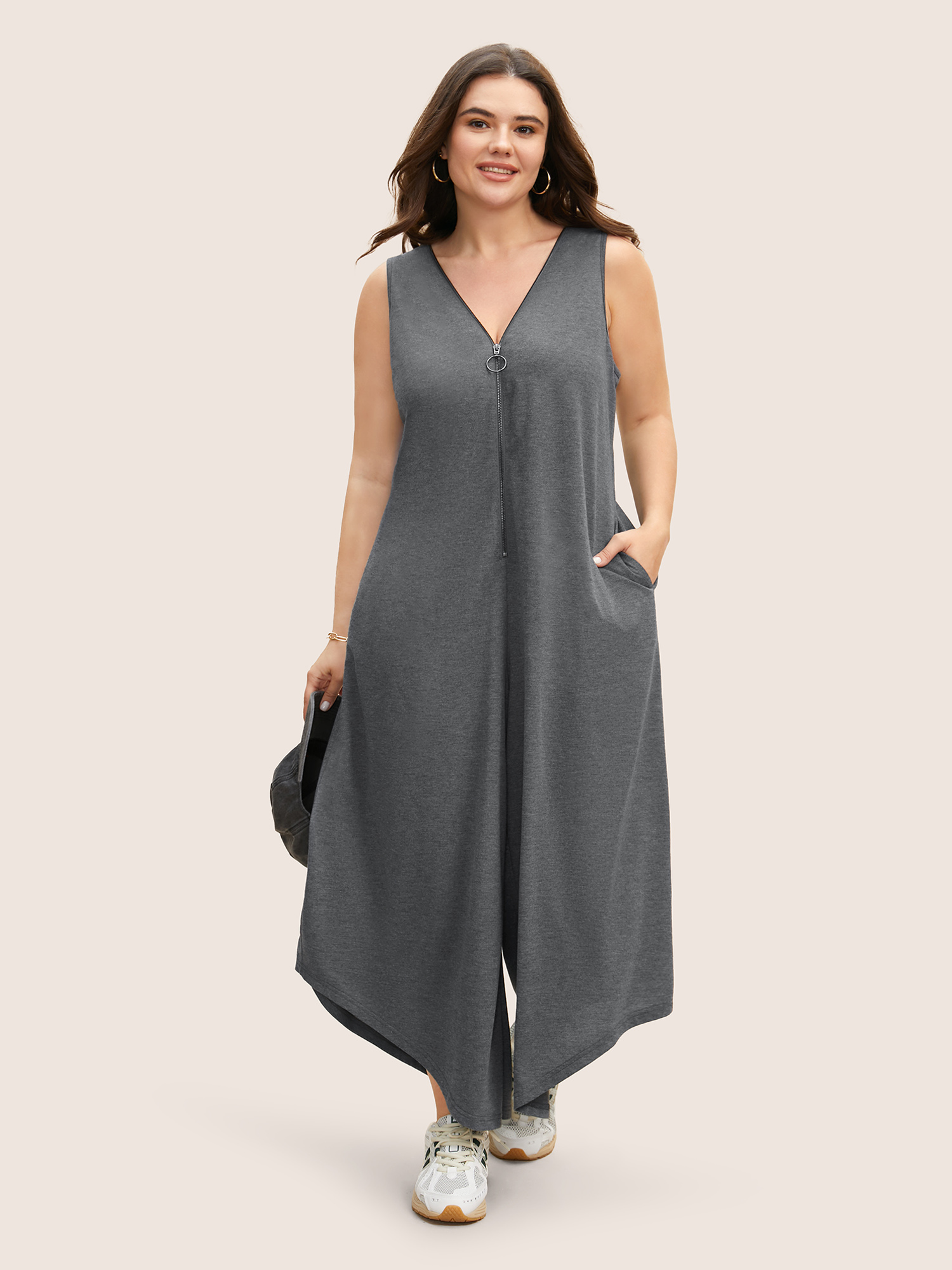 

Plus Size DimGray V Neck O Ring Zipper Loose Jumpsuit Women Casual Sleeveless V-neck Everyday Loose Jumpsuits BloomChic