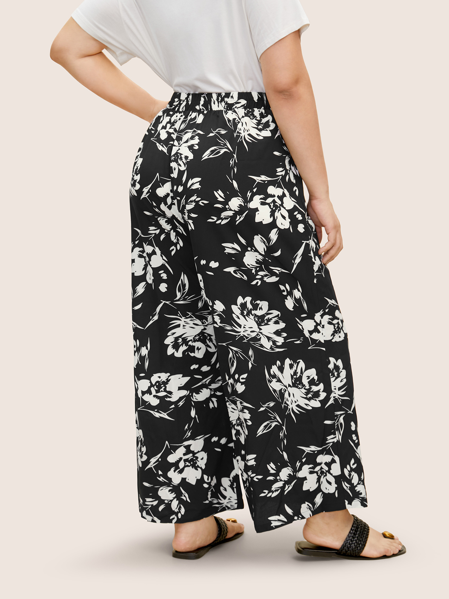 Plus Size Silhouette Floral Print Tie Knot Wide Leg Pants Women Black Casual Wide Leg Mid Rise Everyday Pants BloomChic 28/5X 