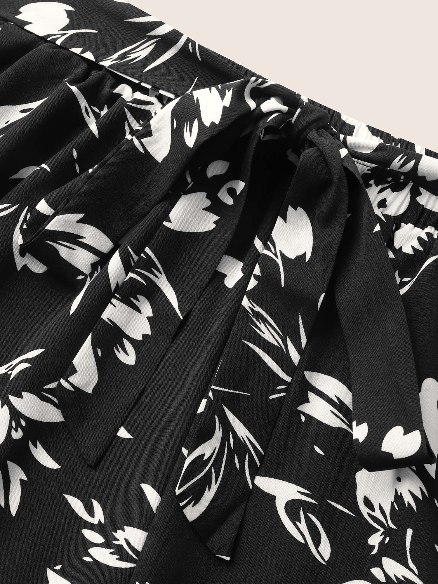 Plus Size Silhouette Floral Print Tie Knot Wide Leg Pants Women Black Casual Wide Leg Mid Rise Everyday Pants BloomChic 28/5X 