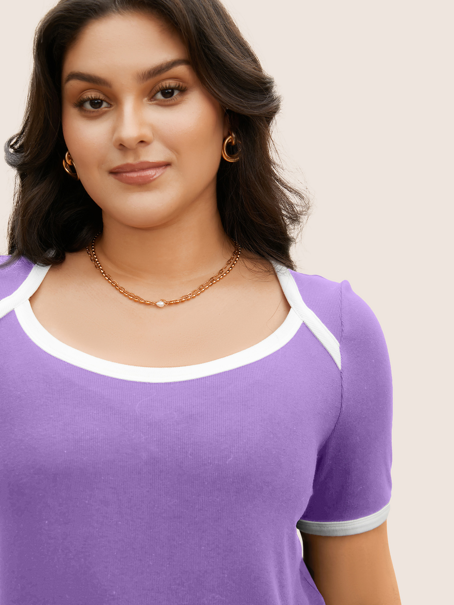 

Plus Size Asymmetrical Neck Contrast Trim Pit Strip T-shirt Lilac Women Elegant Contrast Asymmetrical Neck Bodycon Everyday T-shirts BloomChic