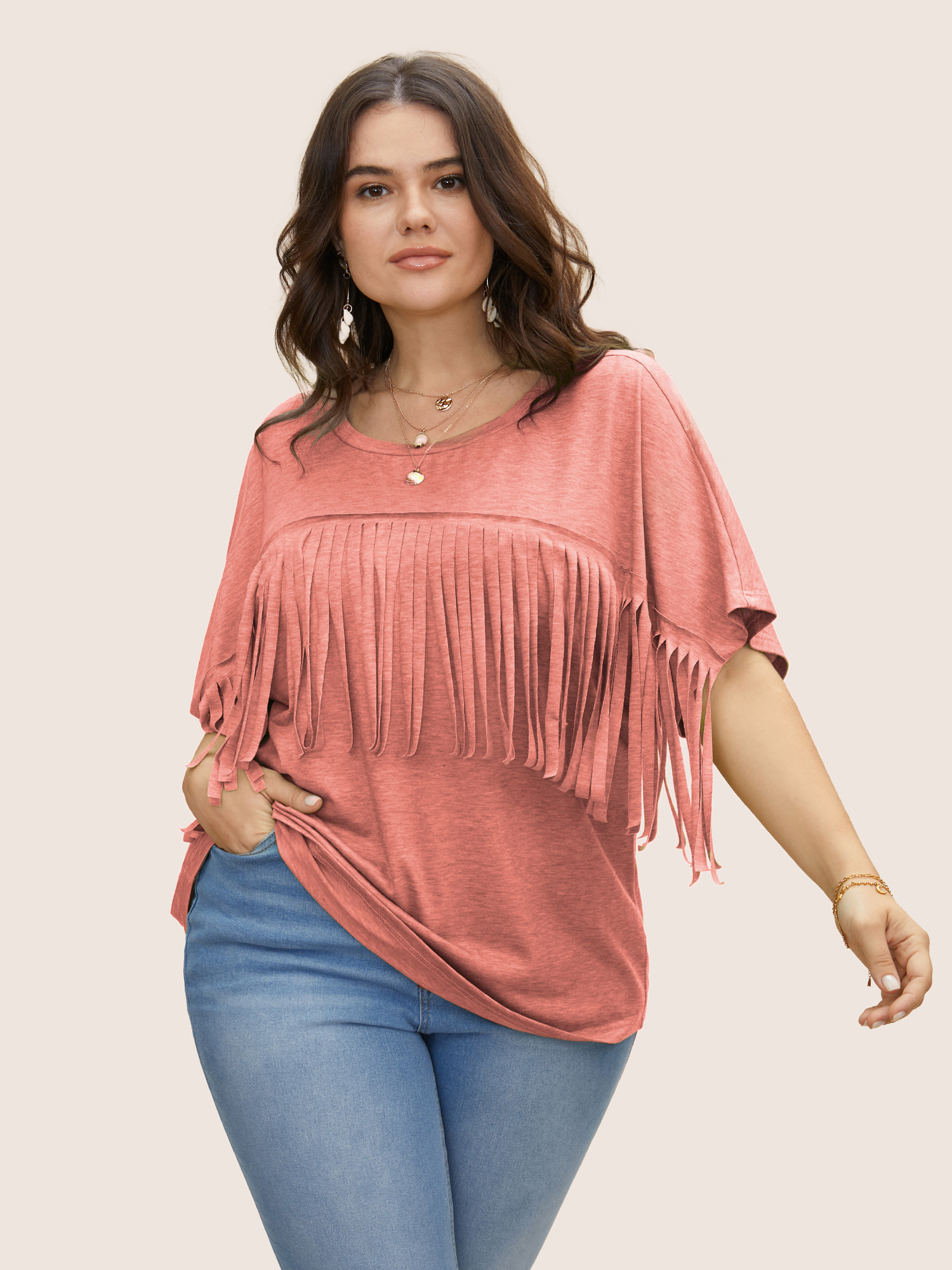 

Plus Size Solid Fringe Trim Batwing Sleeve T-shirt Salmon Women Resort Non Round Neck Vacation T-shirts BloomChic