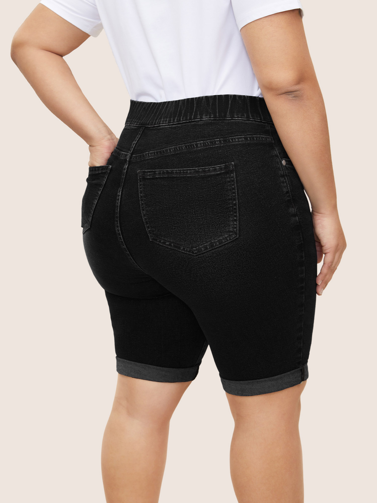 Plus Size Roll Hem Elastic Waist Dark Wash Denim Shorts Women Denimblack Roll Hem High stretch Everyday Slanted pocket Casual Denim Shorts BloomChic 20/2X 