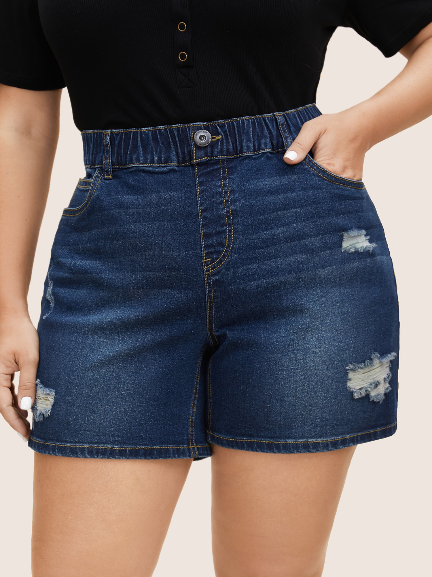 

Plus Size Distressed Dark Wash High Stretch Denim Skinny Shorts Women Denimblue Distressed High stretch Everyday Slanted pocket Casual Denim Shorts BloomChic