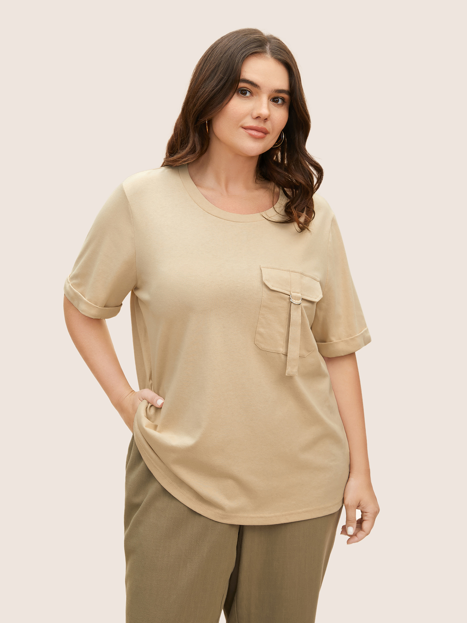 

Plus Size Cotton Solid Patched Pocket Cuffed Sleeve T-shirt Champagne Women Casual Roll Hem Round Neck Everyday T-shirts BloomChic