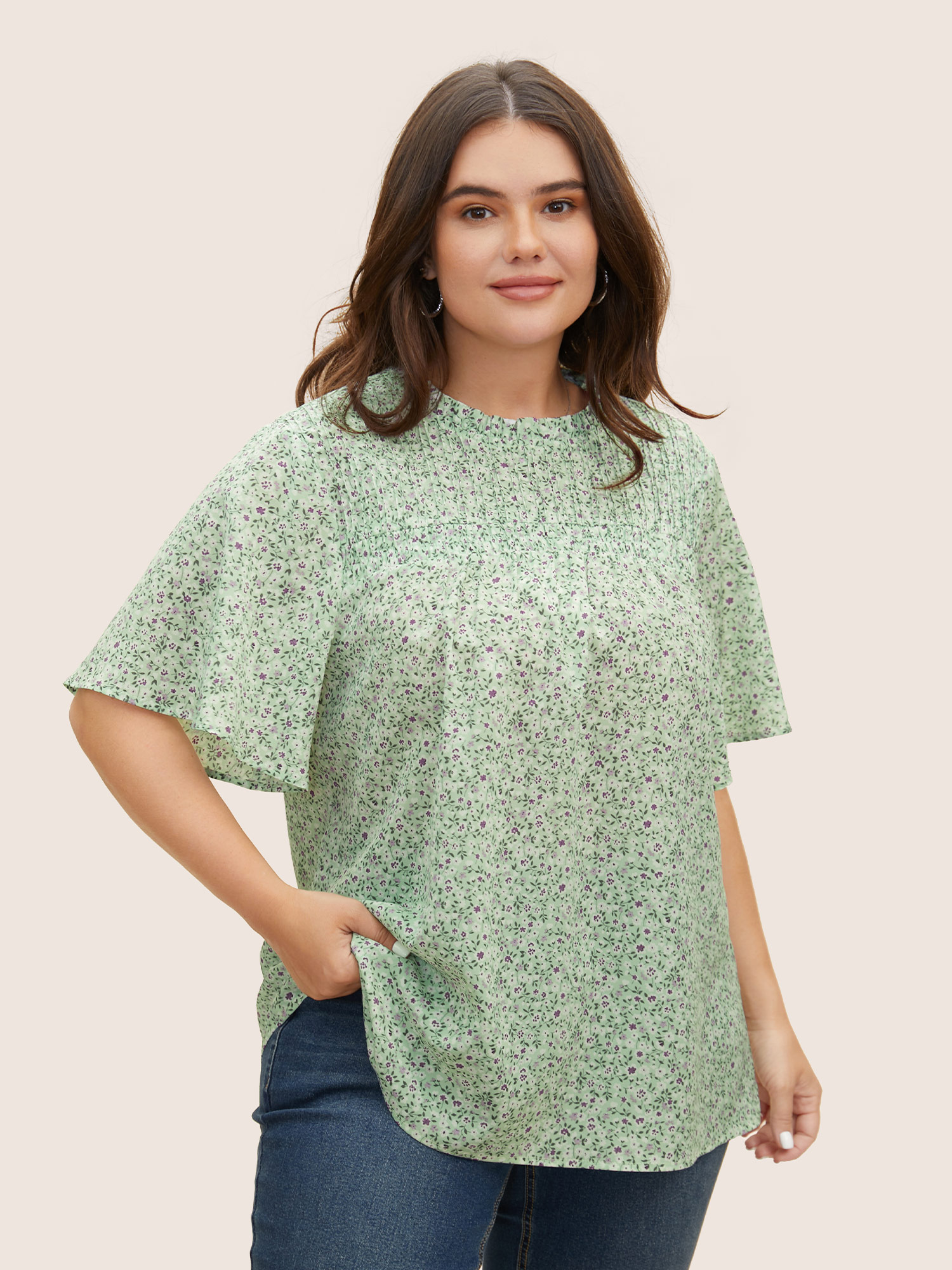 

Plus Size LightGreen Ditsy Floral Plicated Detail Frill Trim Blouse Women Elegant Short sleeve Round Neck Everyday Blouses BloomChic