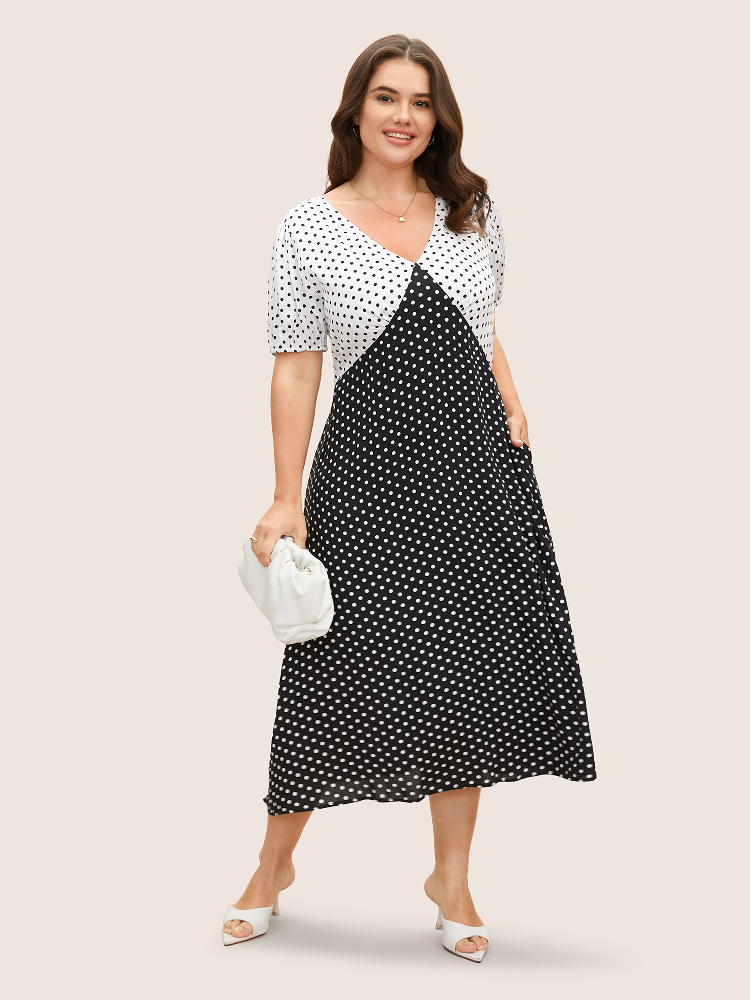 

Plus Size Polka Dot Contrast Lantern Sleeve Midi Dress Black Women Contrast V-neck Short sleeve Curvy BloomChic
