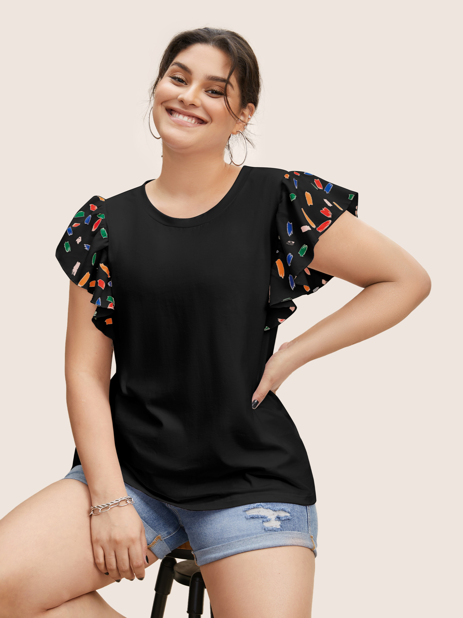 

Plus Size Colored Brush Print Ruffle Cap Sleeve T-shirt Black Women Casual Contrast Round Neck Everyday T-shirts BloomChic