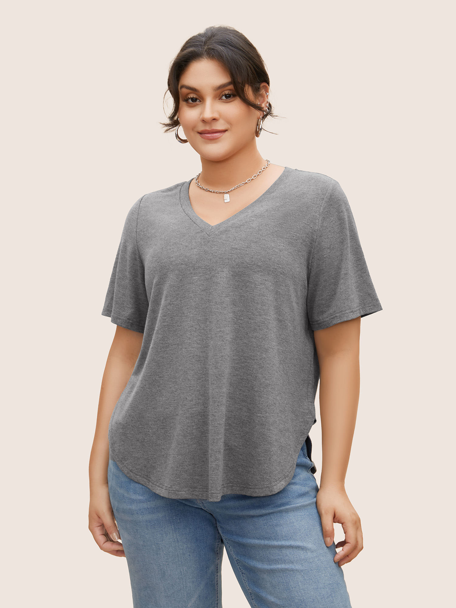 

Plus Size Supersoft Essentials Solid V Neck Arc Hem T-shirt DimGray Women Basics Asymmetrical V-neck Everyday T-shirts BloomChic