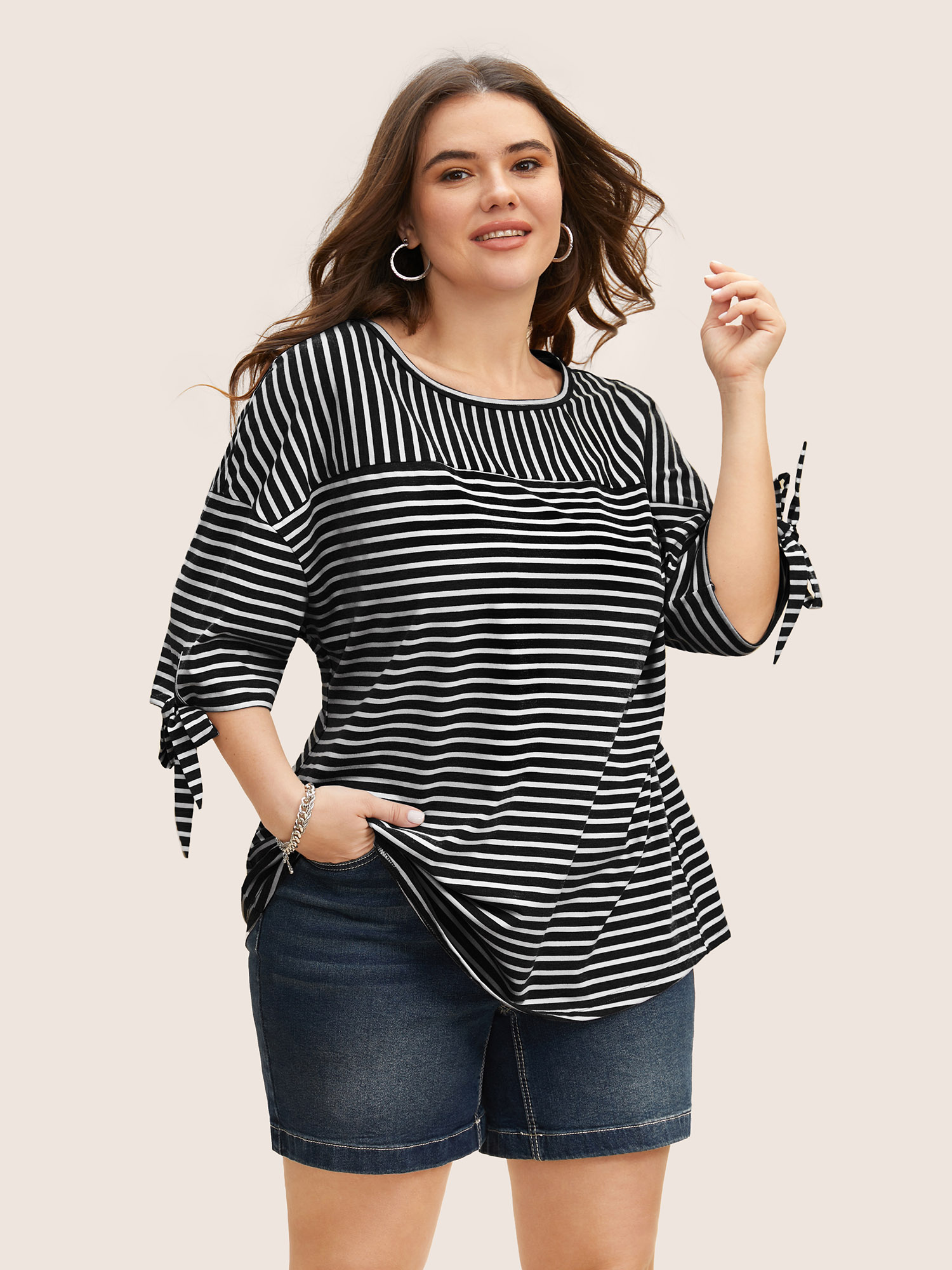 

Plus Size Striped Boat Neck Tie Knot T-shirt Black Women Casual Tie knot Boat Neck Everyday T-shirts BloomChic