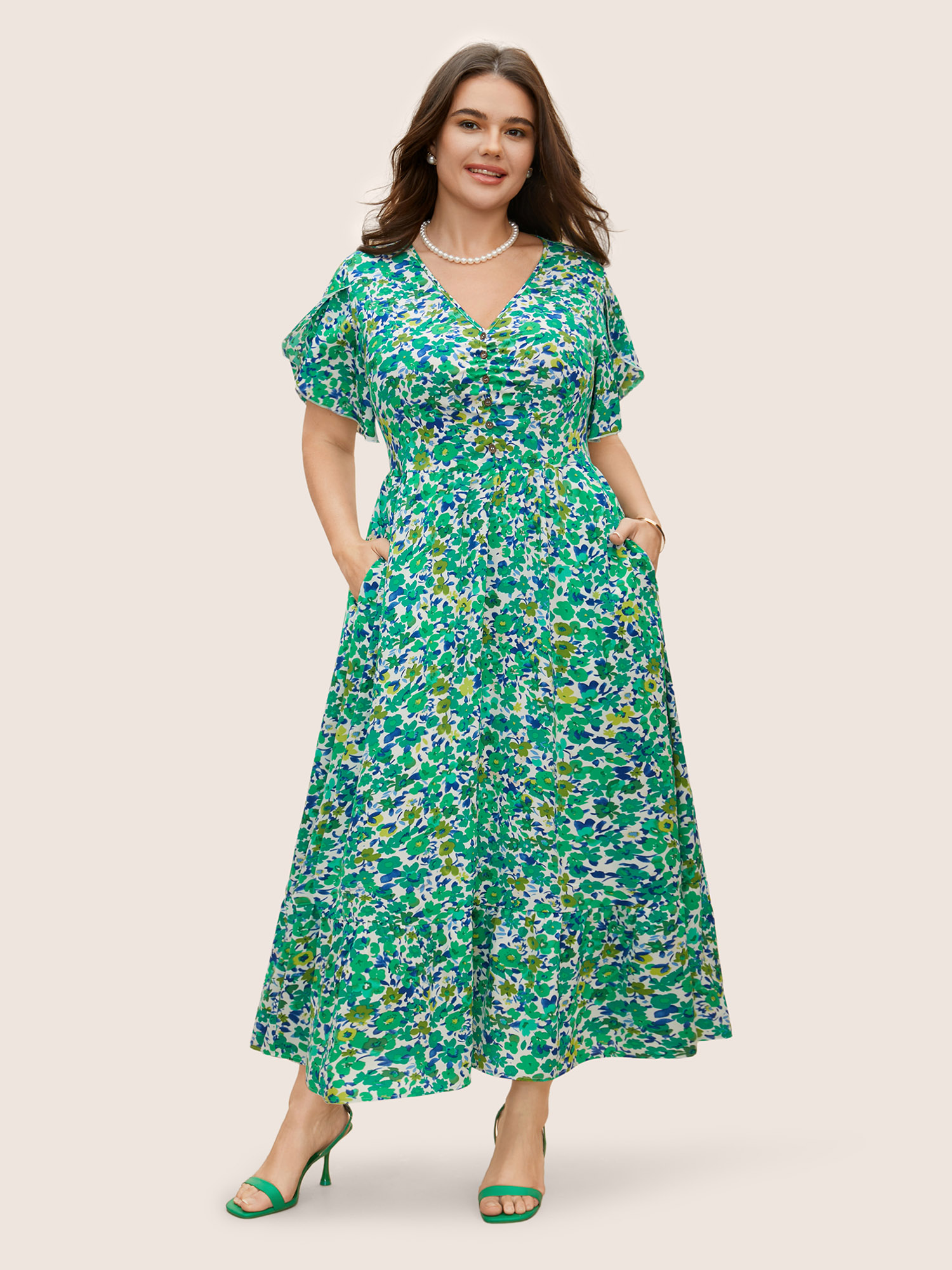 Plus Size Floral Button Detail Petal Sleeve Maxi Dress Malachitegreen Women Gathered V-neck Short sleeve Curvy BloomChic 18-20/2X 
