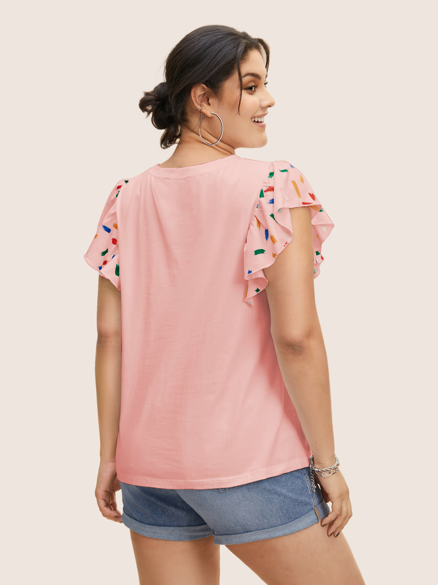 Plus Size Colored Brush Print Ruffle Cap Sleeve T-shirt Lightpink Women Casual Contrast Round Neck Everyday T-shirts BloomChic 28/5X 