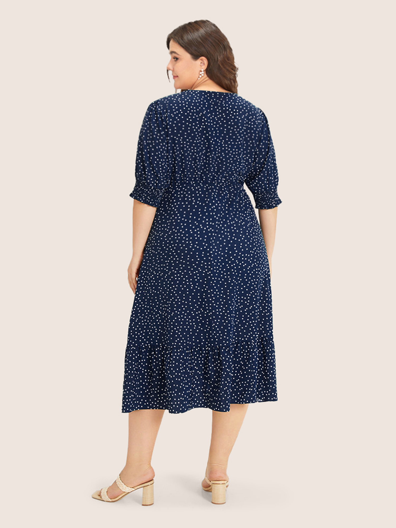 

Plus Size Polka Dot Shirred Pocket Flutter Hem Dress DarkBlue Women Office Printed V-neck Half Sleeve Curvy Midi Dress BloomChic