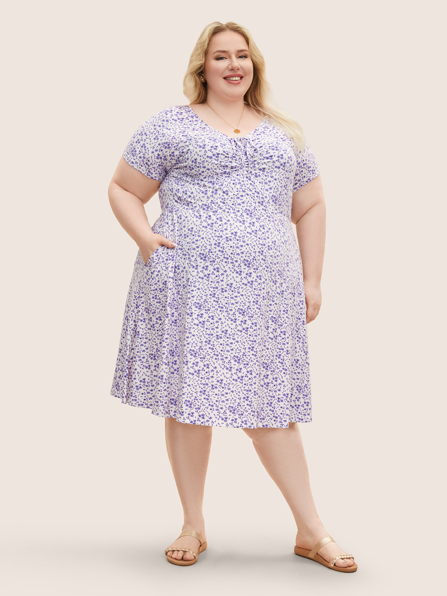 Plus Size Ditsy Floral Elastic Waist Knot Drawstring Dress Lilac Women Non V-neck Short sleeve Curvy Midi Dress BloomChic 30/6X 