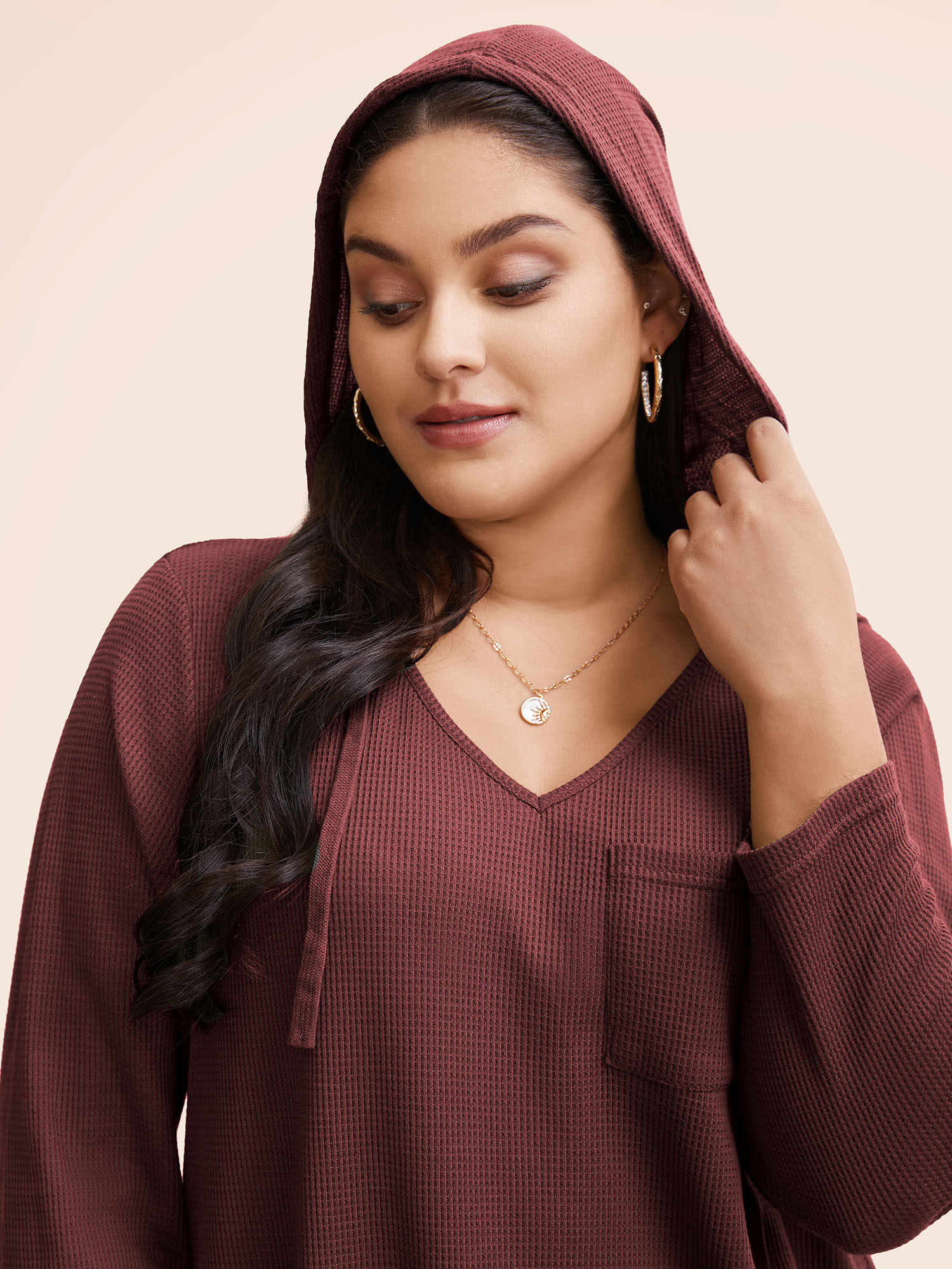 

Plus Size Waffle Knit Pocket Hooded Drawstring Arc Hem T-shirt Burgundy Women Casual Texture Plain Hooded Everyday T-shirts BloomChic