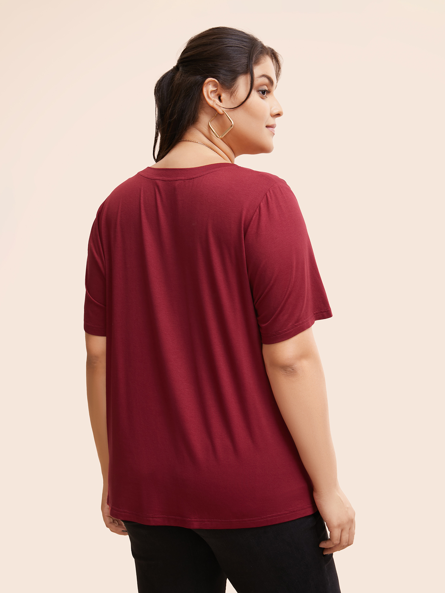 

Plus Size Solid V Neck Gathered T-shirt Burgundy Women Casual Gathered V-neck Everyday T-shirts BloomChic