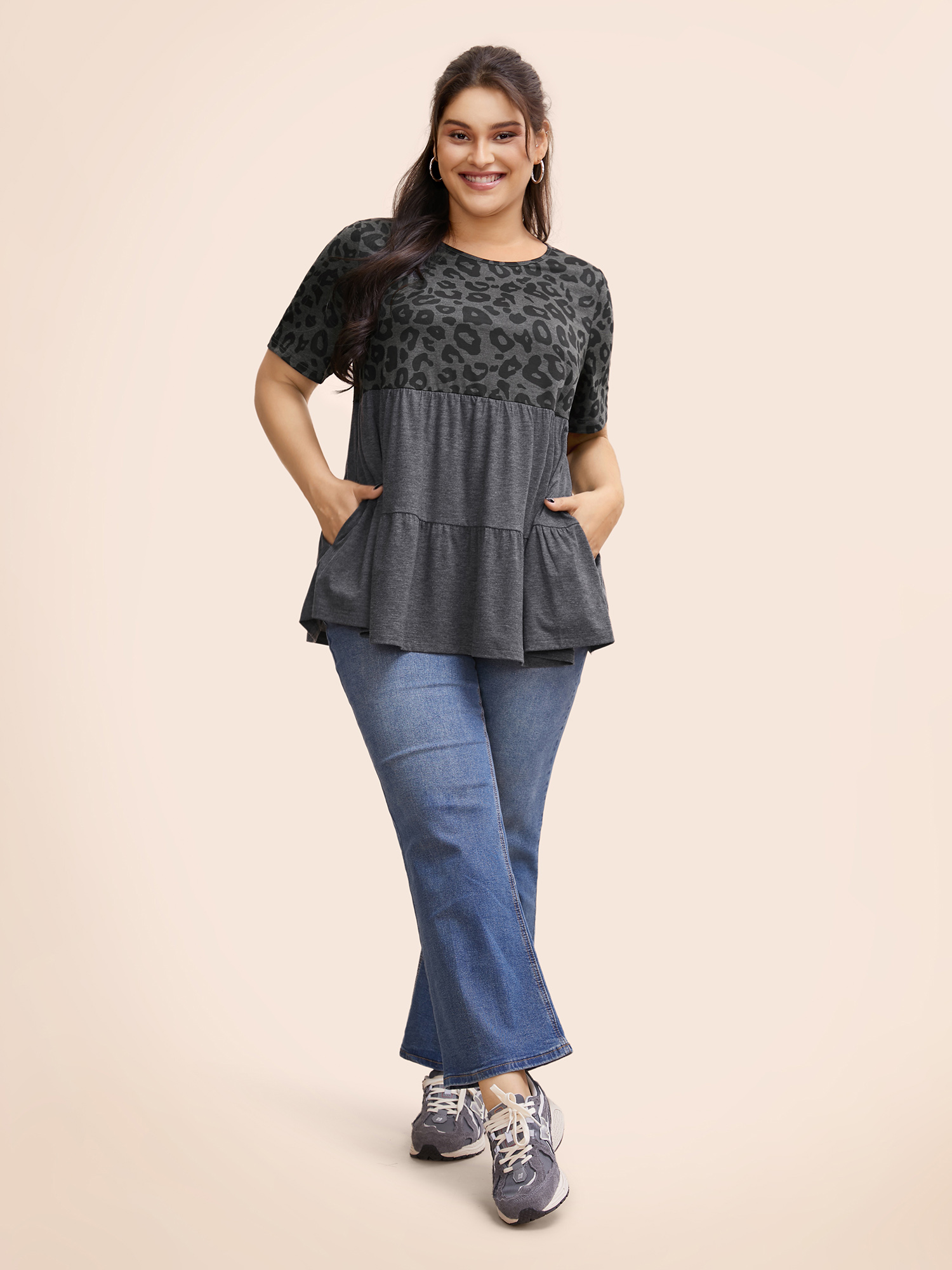 

Plus Size Round Neck Leopard Print Patchwork T-shirt DarkGray Round Neck Short sleeve Casual Jersey Tops