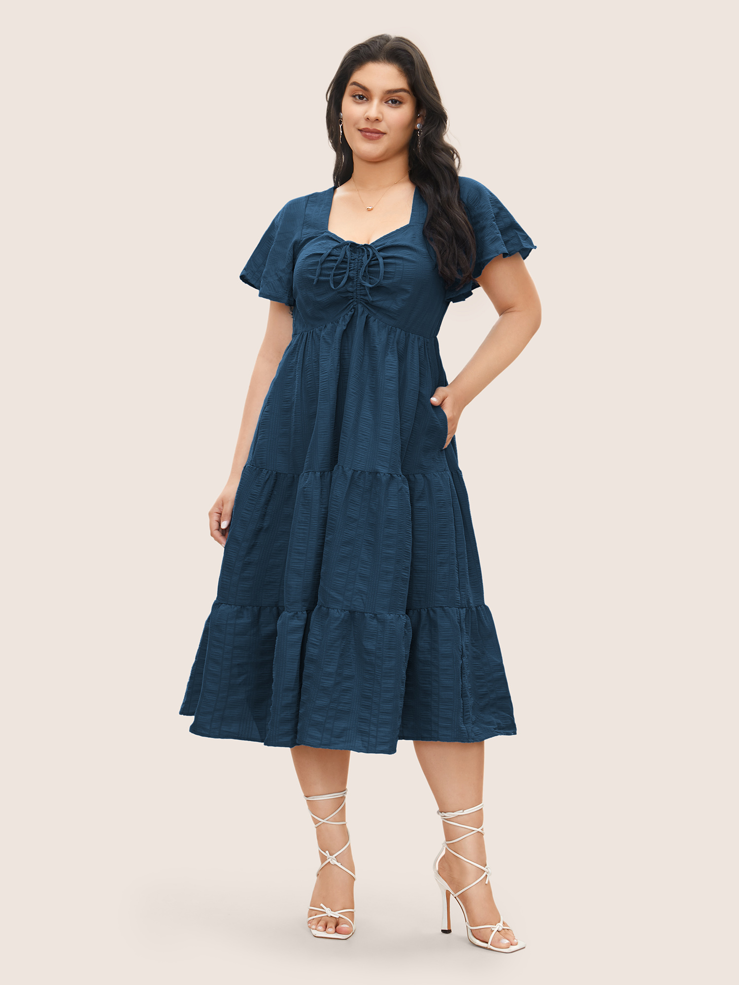 

Plus Size Plain Ruched Drawstring Pocket Ruffle Tiered Dress Aegean Women Elegant Non V-neck Short sleeve Curvy Midi Dress BloomChic