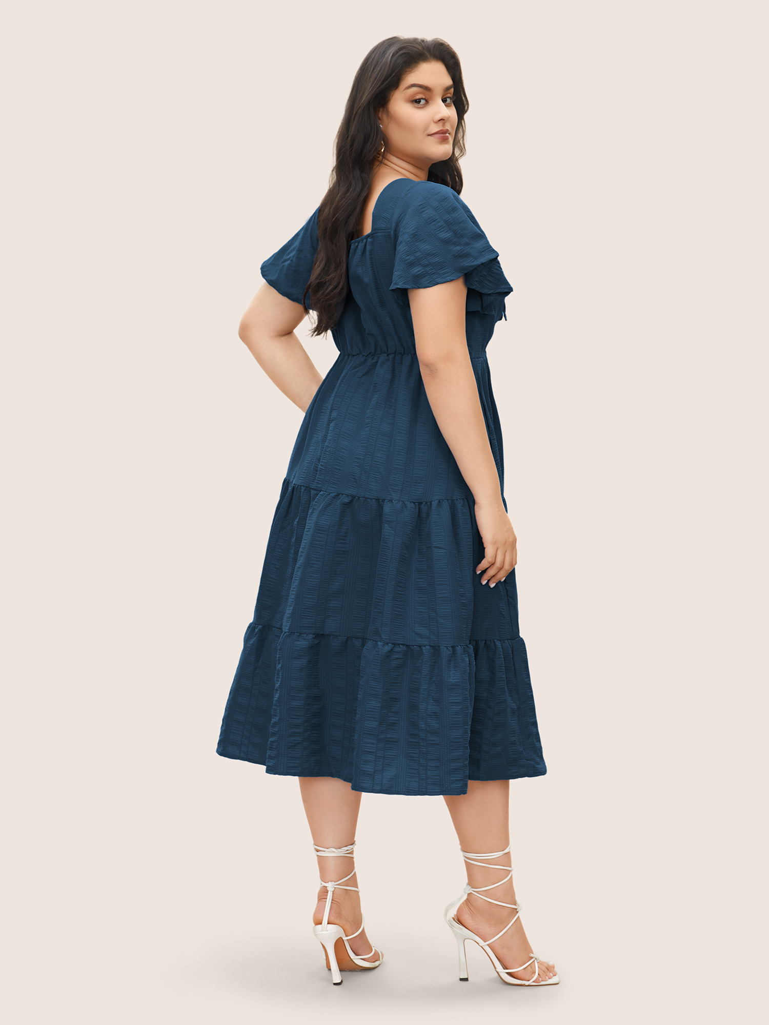 

Plus Size Plain Ruched Drawstring Pocket Ruffle Tiered Dress Aegean Women Elegant Non V-neck Short sleeve Curvy Midi Dress BloomChic