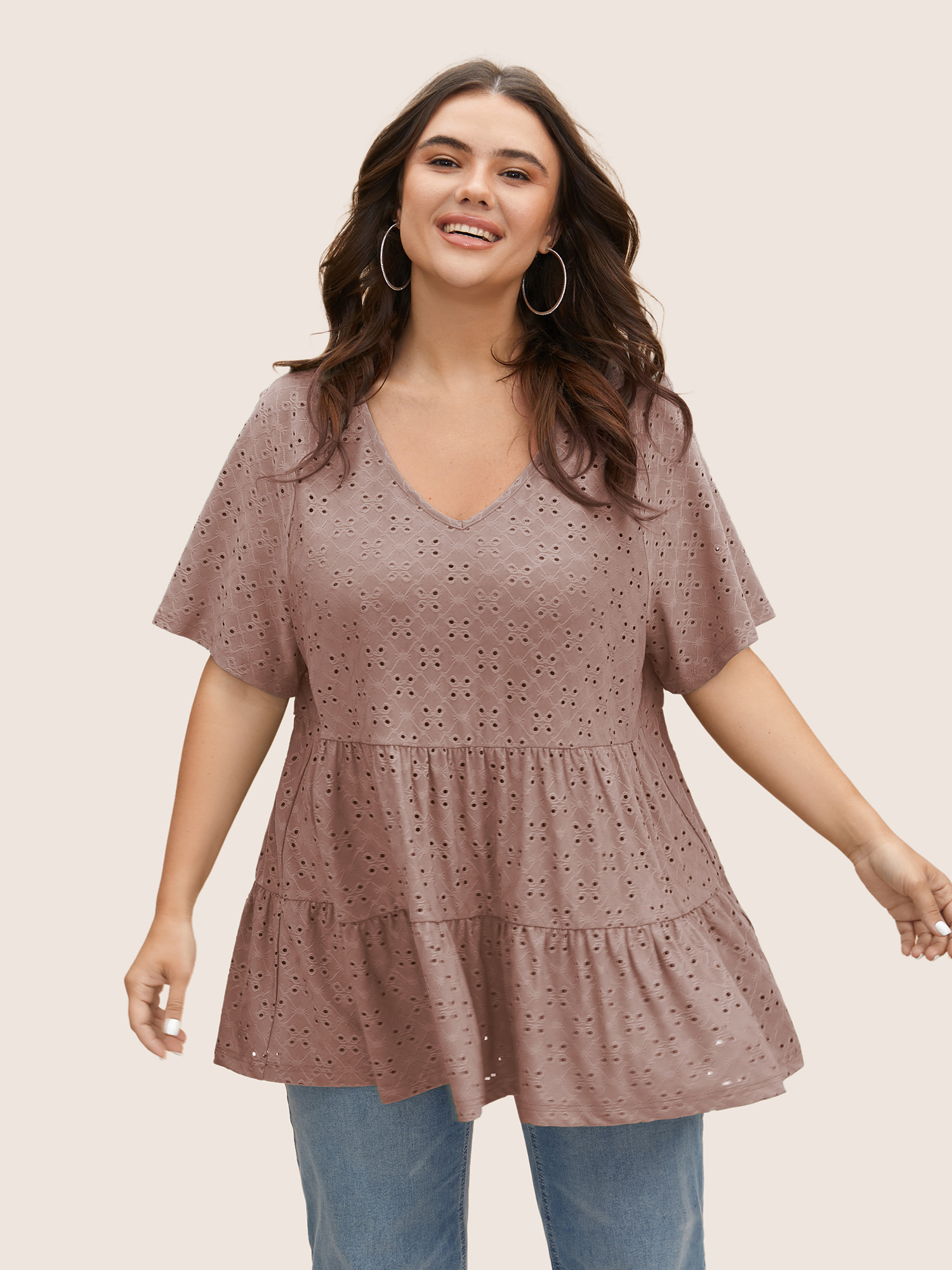 

Plus Size Solid Broderie Anglaise Ruffle Layered Hem T-shirt Dirtypink Women Casual Texture V-neck Everyday T-shirts BloomChic
