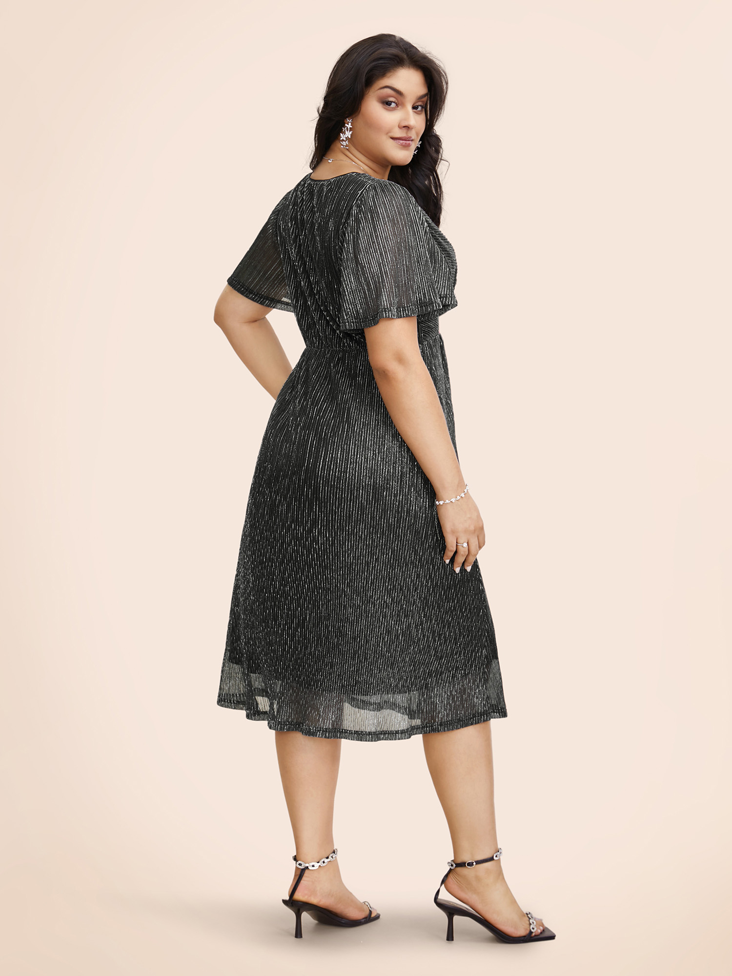 

Plus Size Texture Twist Front See Through Dress Black Women Cocktail Twist V-neck Short sleeve Curvy BloomChic