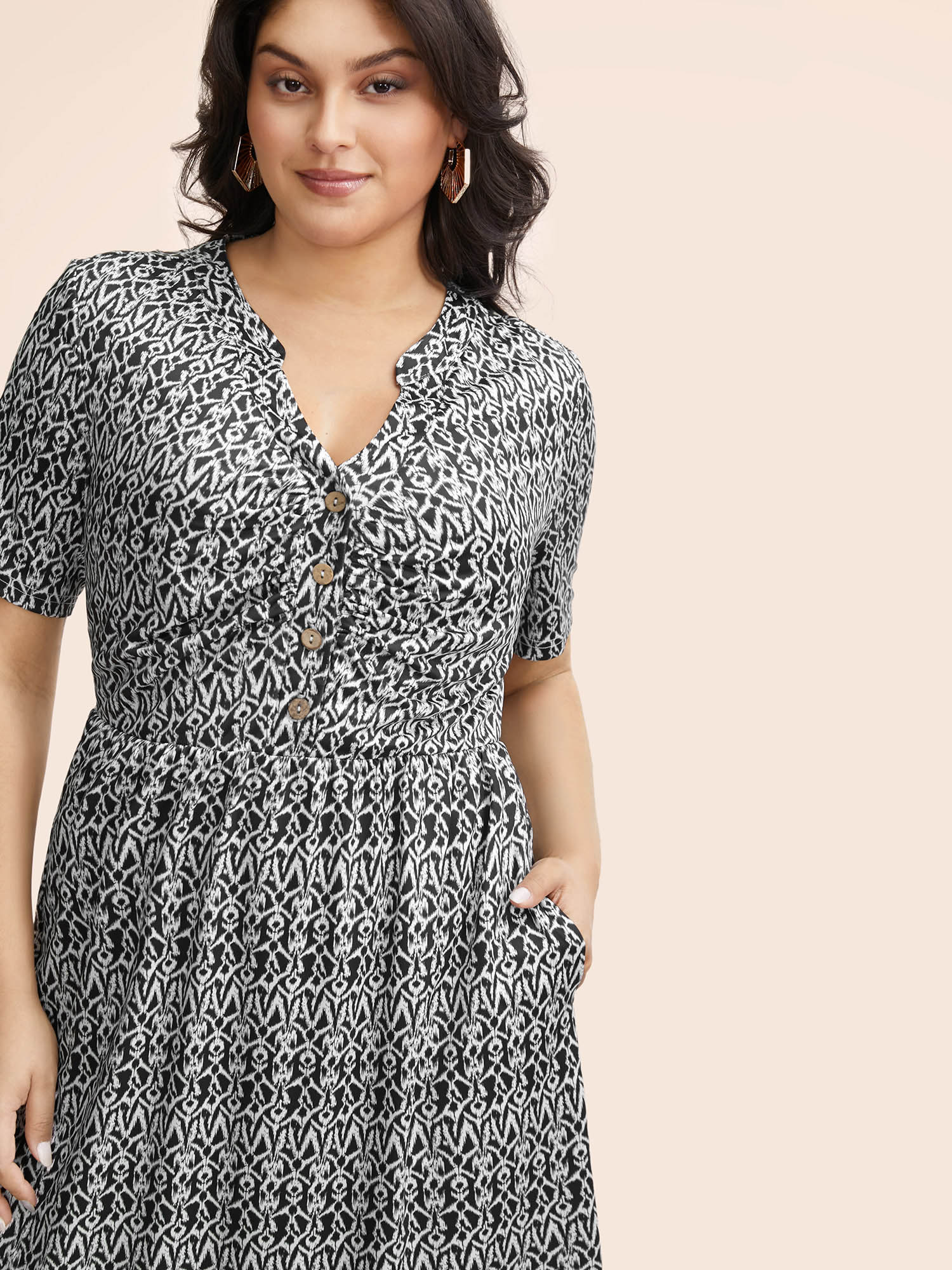 

Plus Size Boho Print Notched Collar Ruched Dress Black Women Elegant Gathered Notched collar Short sleeve Curvy BloomChic