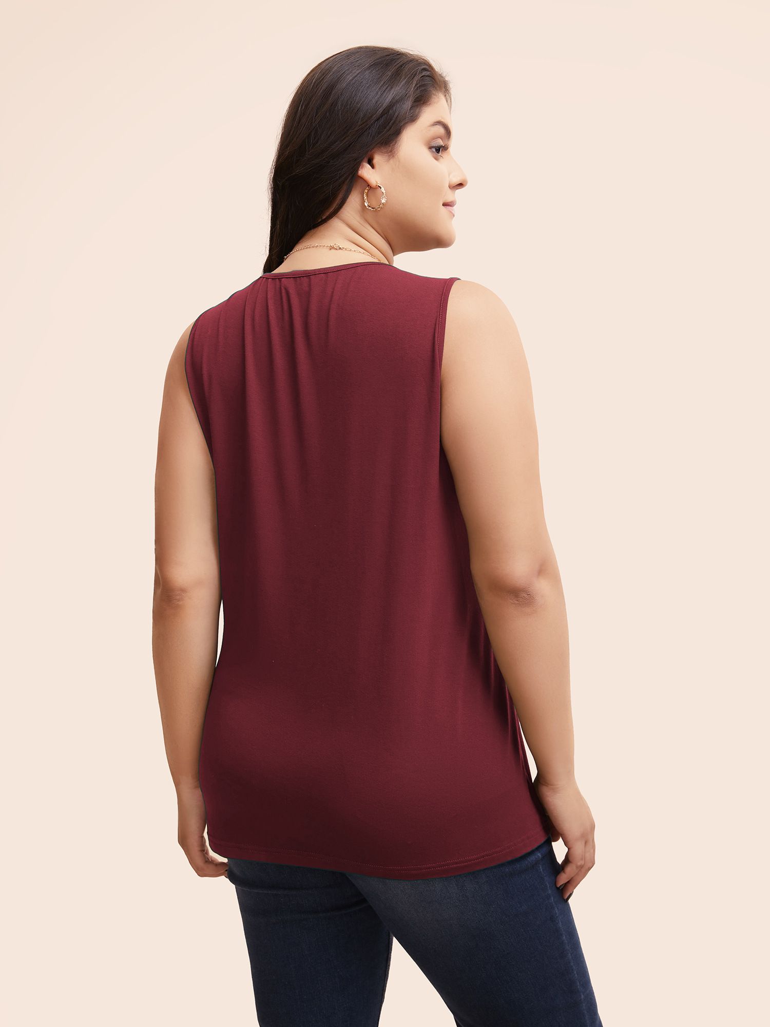 

Plus Size Supersoft Essentials Plain V Neck Twist Front Tank Top Women Scarlet Elegant Twist-front V-neck Dailywear Tank Tops Camis BloomChic