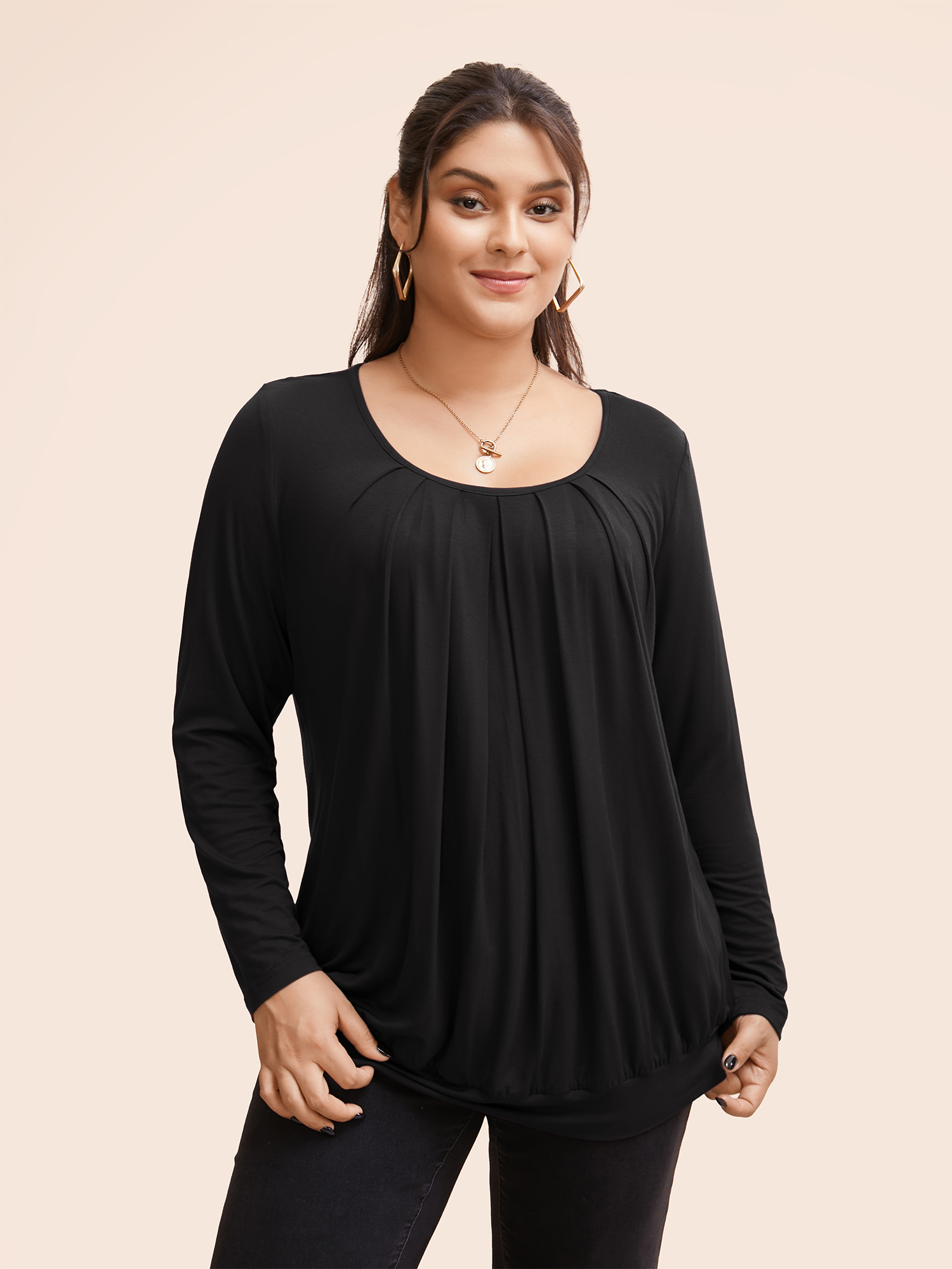 

Plain Pleated Round Neck T-shirt, Black