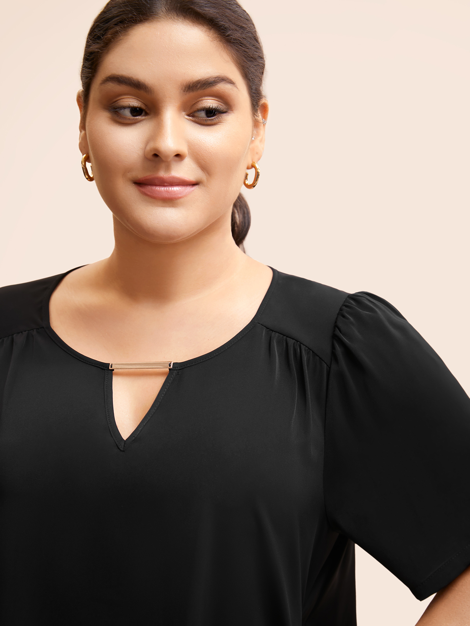 

Plus Size Black Anti-Wrinkle Plain Metal Detail Keyhole Neck Blouse Women Office Short sleeve V-neck Work Blouses BloomChic