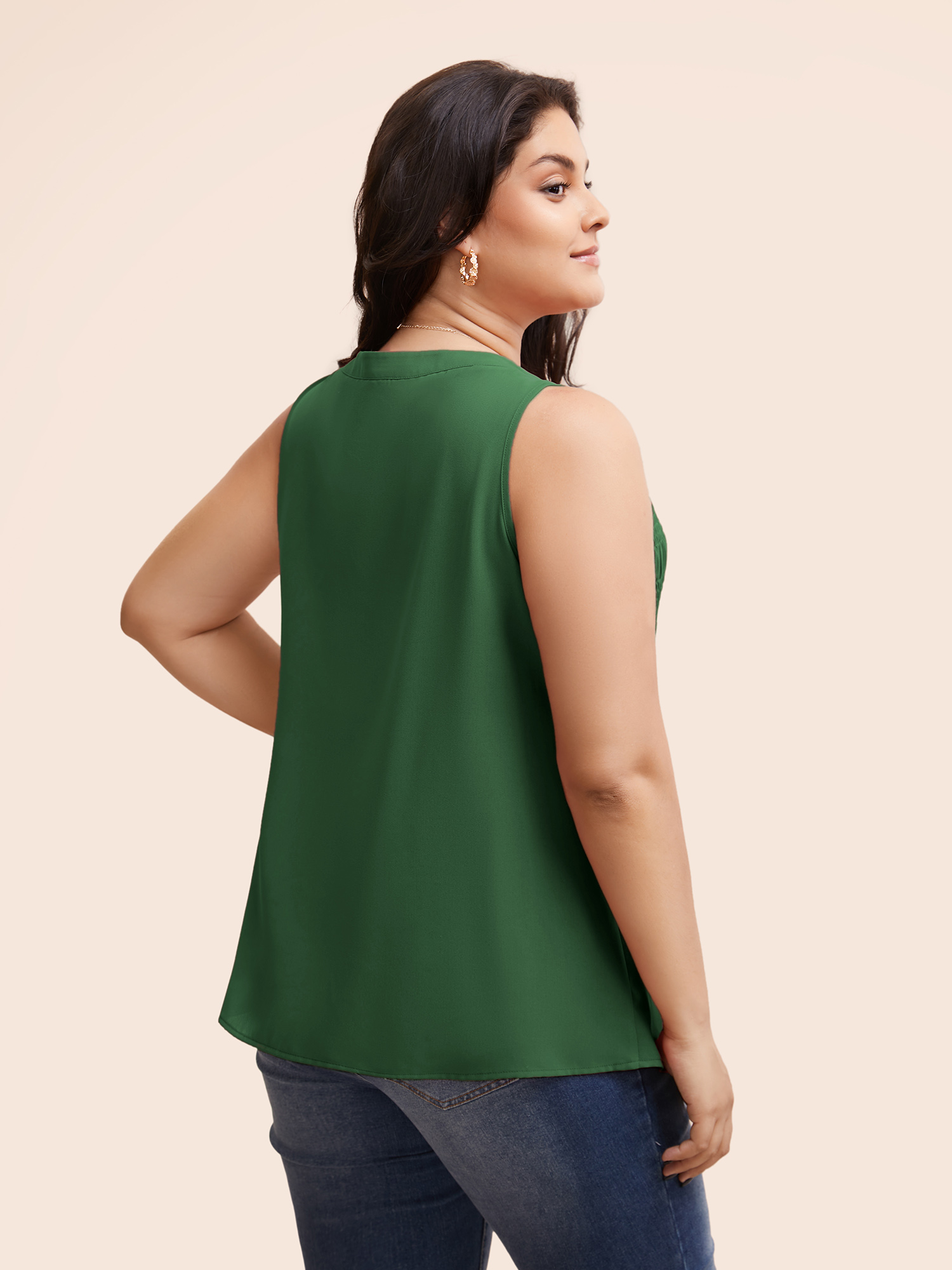 

Plus Size Plain Notched Neck Shirred Tank Top Women Green Elegant Gathered Notched collar Dailywear Tank Tops Camis BloomChic