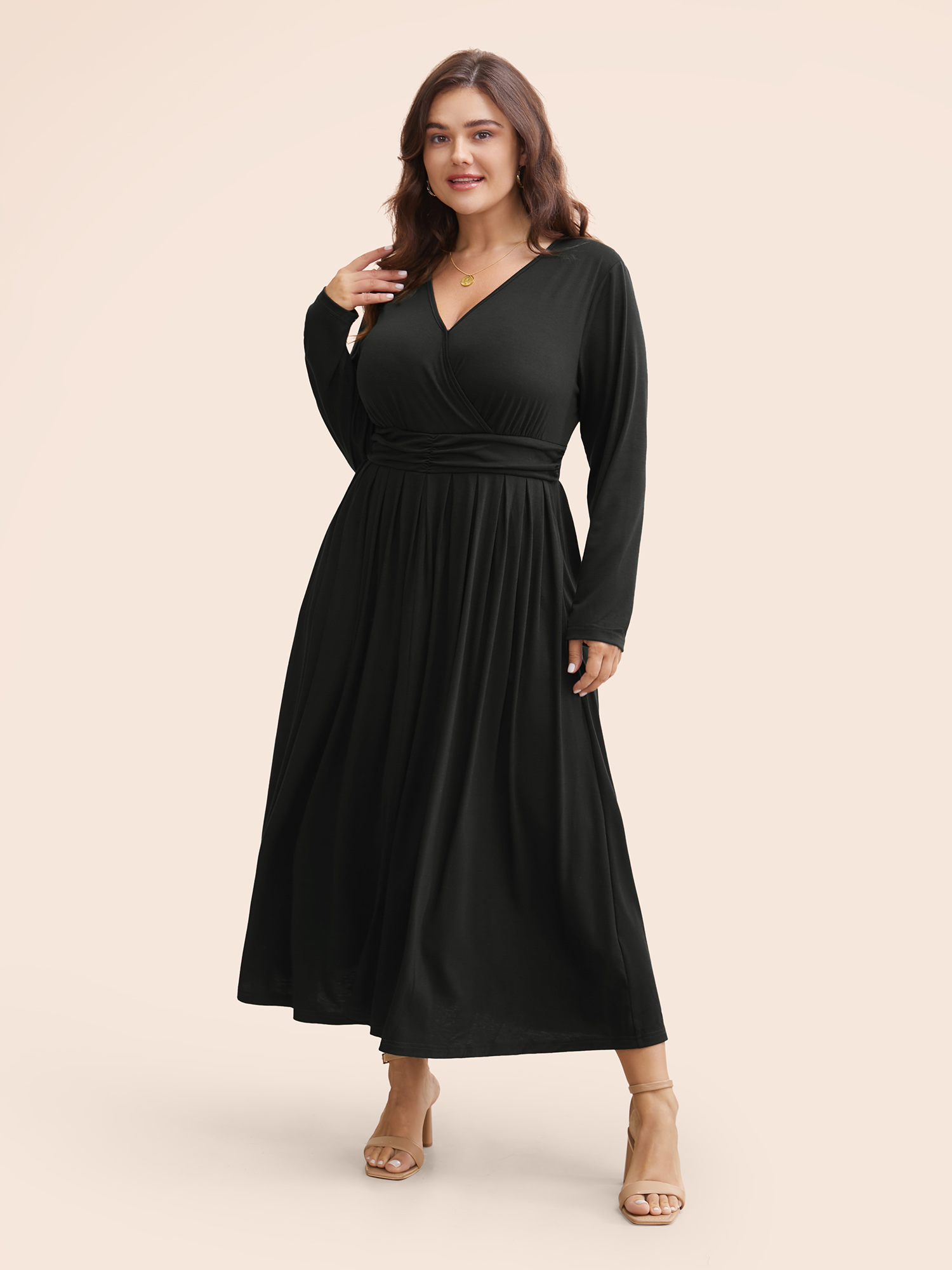 

Plus Size Supersoft Essentials Ruched Wrap Pleated Hem Dress Black Women Casual Non Overlap Collar Long Sleeve Curvy Midi Dress BloomChic