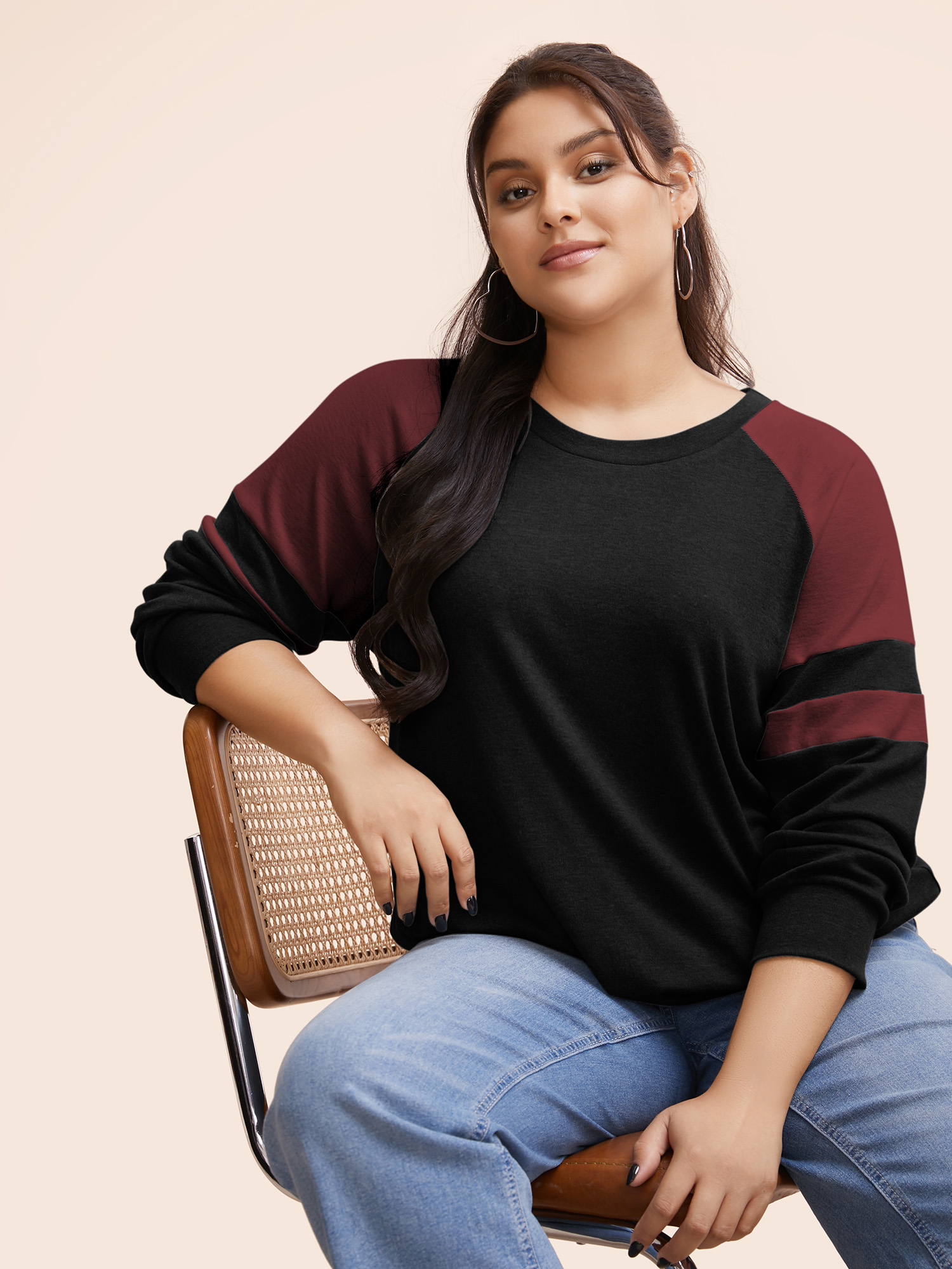 

Plus Size Colorblock Contrast Stitch Raglan Sleeve T-shirt Black Women Casual Elastic cuffs Striped Round Neck Dailywear T-shirts BloomChic