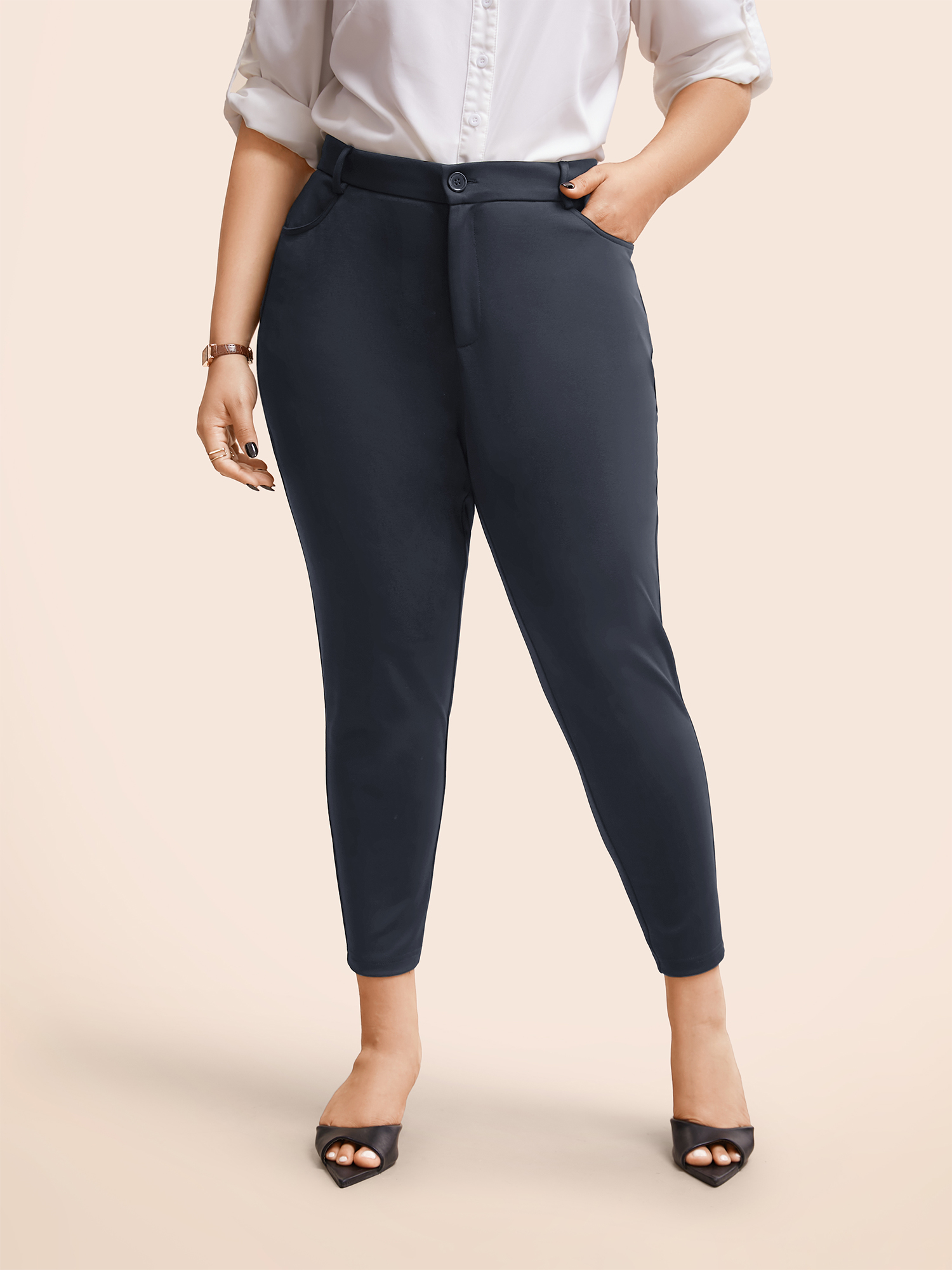 

Plus Size Stretchy-Fit Pocket Elastic Waist Pants Women Indigo At the Office Bodycon High Rise Work Pants BloomChic