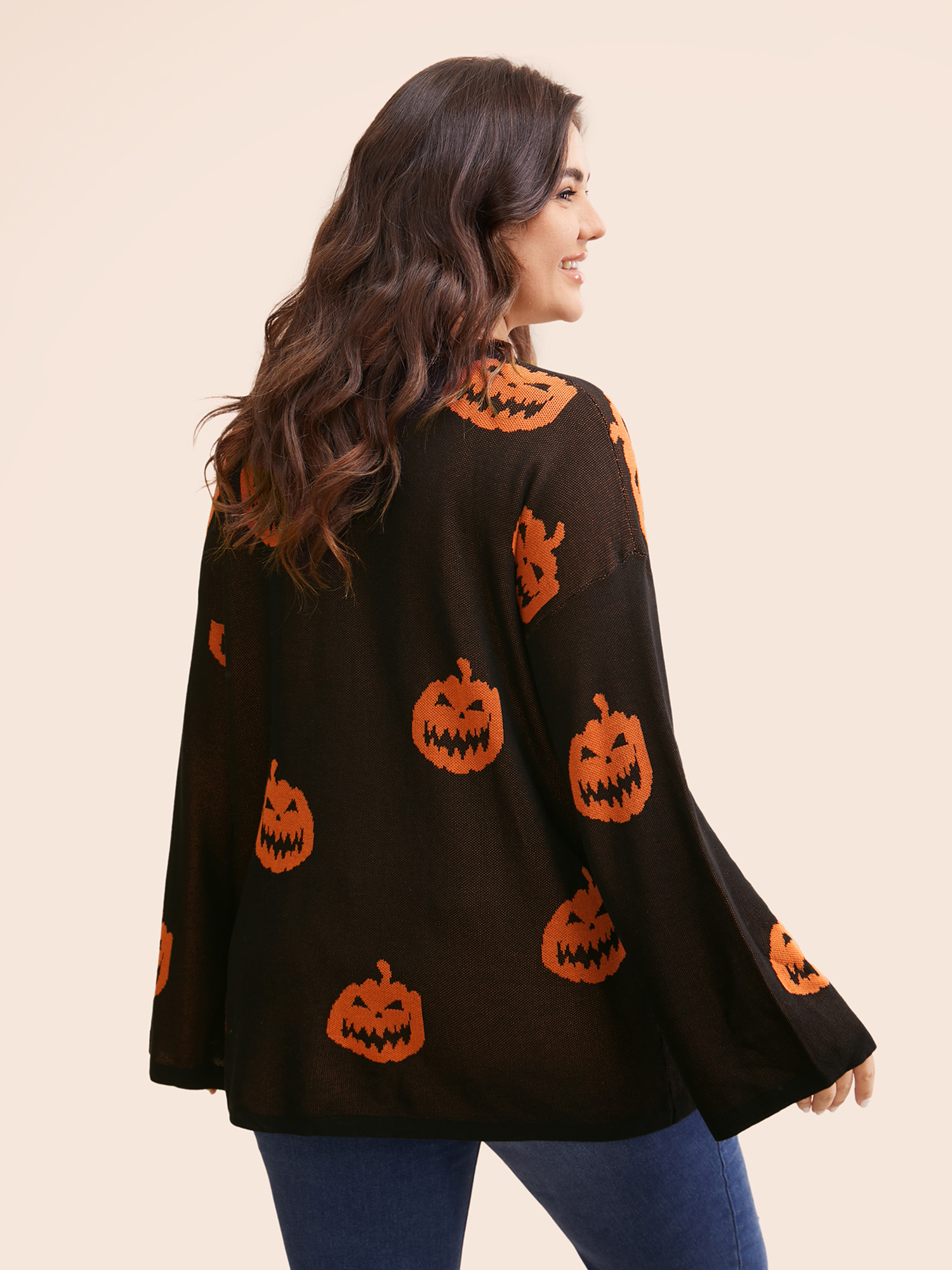 

Plus Size Halloween V Neck Bell Sleeve Pullover Black Women Casual Loose Long Sleeve V-neck Dailywear Pullovers BloomChic