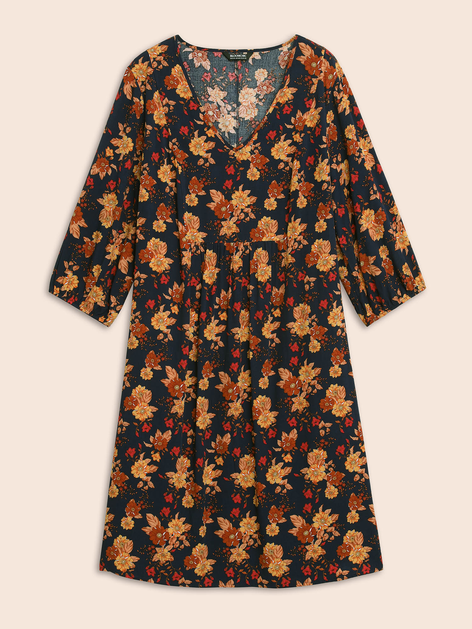 Plus Size Supersoft Essentials Floral Print Pocket V Neck Dress Black Women Resort Elastic cuffs V-neck Elbow-length sleeve Curvy Midi Dress BloomChic 18-20/2X 