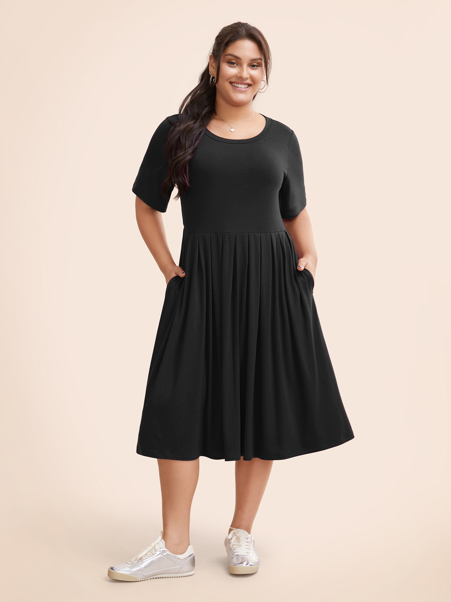 

Plus Size Supersoft Essentials Solid Pleated Round Neck Midi Dress Black Women Casual Plain Round Neck Short sleeve Curvy Midi Dress BloomChic