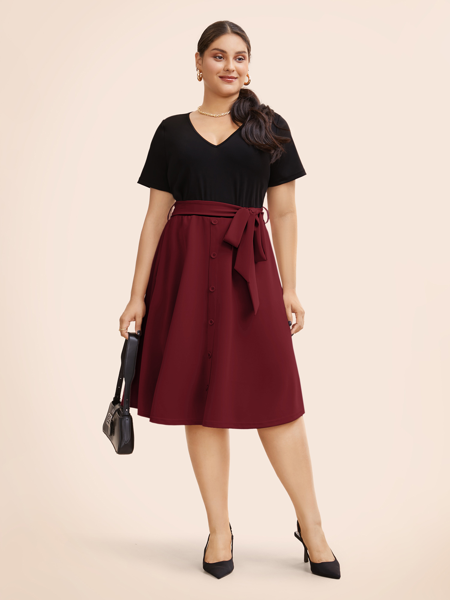 

Plus Size Supersoft Essentials Two Tone Pocket Patchwork Belted Dress Burgundy Women Office Plain V-neck Short sleeve Curvy Midi Dress BloomChic