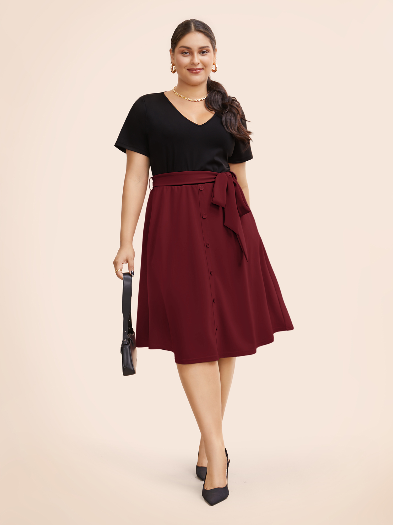 

Plus Size Supersoft Essentials Two Tone Pocket Patchwork Belted Dress Burgundy Women Office Plain V-neck Short sleeve Curvy Midi Dress BloomChic