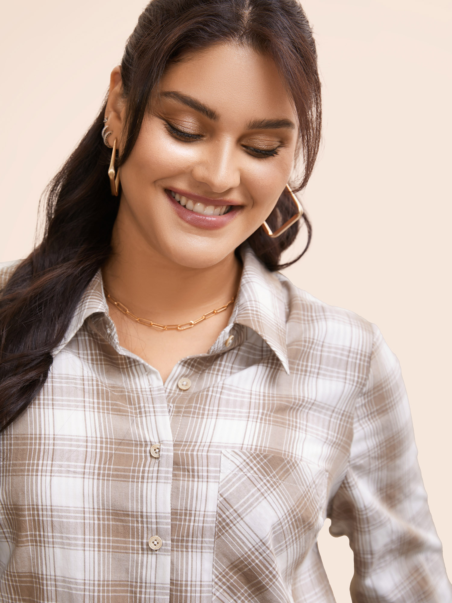 

Plaid Shirt Collar Patch Pocket Blouse, Lightbrown