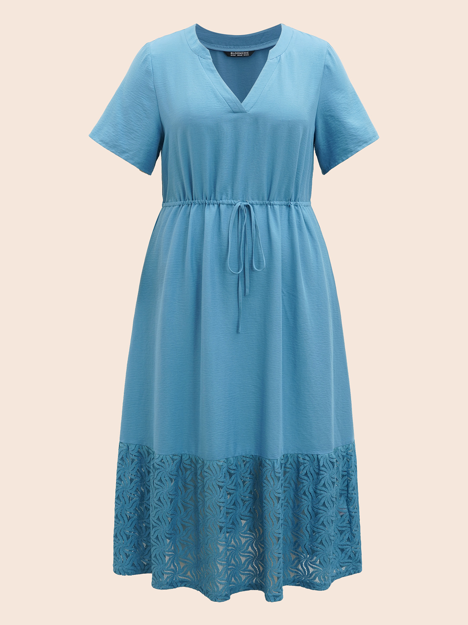 

Plus Size Lace Patchwork Notched Drawstring Dress Cerulean Women Resort Woven ribbon&lace trim Flat collar with V-notch Short sleeve Curvy BloomChic