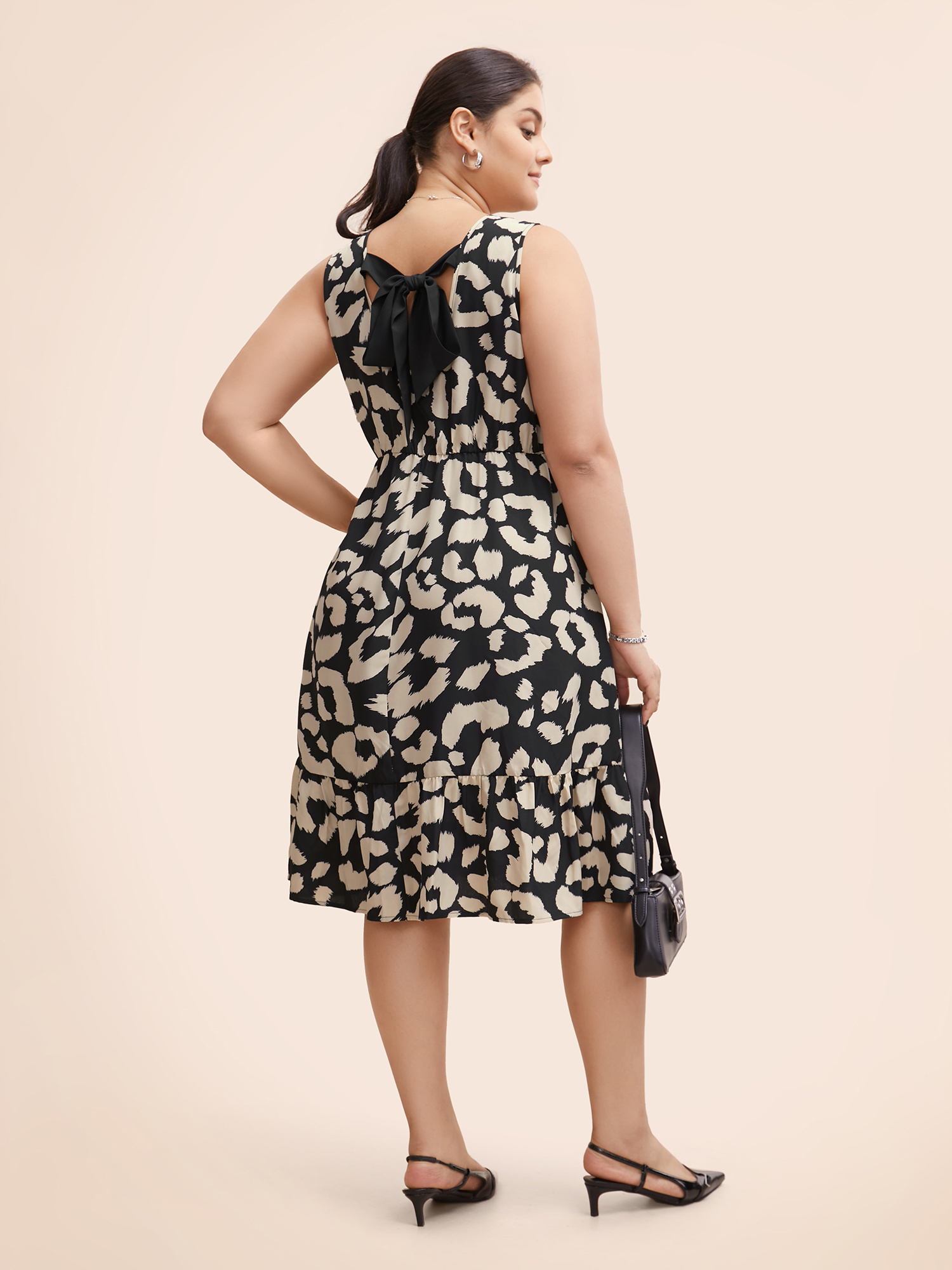 

Plus Size Leopard Print Back Tie Knot Tank Dress Black Women At the Office Tie knot Round Neck Sleeveless Curvy BloomChic