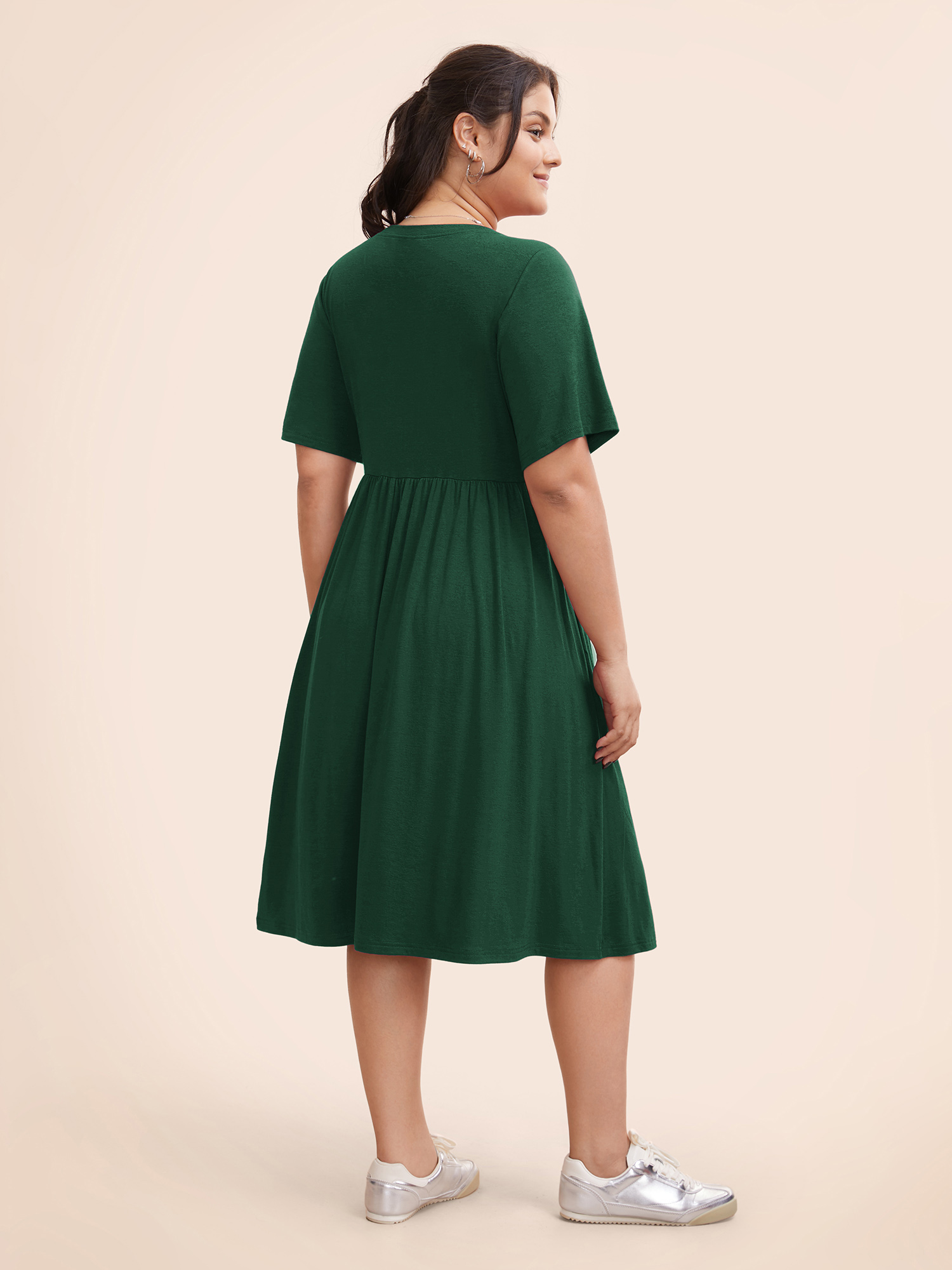 

Plus Size Supersoft Essentials Solid Pleated Round Neck Midi Dress DarkGreen Women Casual Plain Round Neck Short sleeve Curvy Midi Dress BloomChic