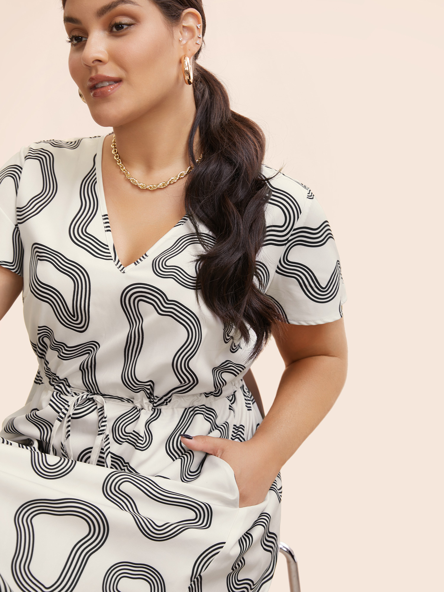 Plus Size V Neck Geometric Drawstring Midi Dress Beige Women Workwear Essentials Drawstring V-neck Short sleeve Curvy BloomChic 10/M 
